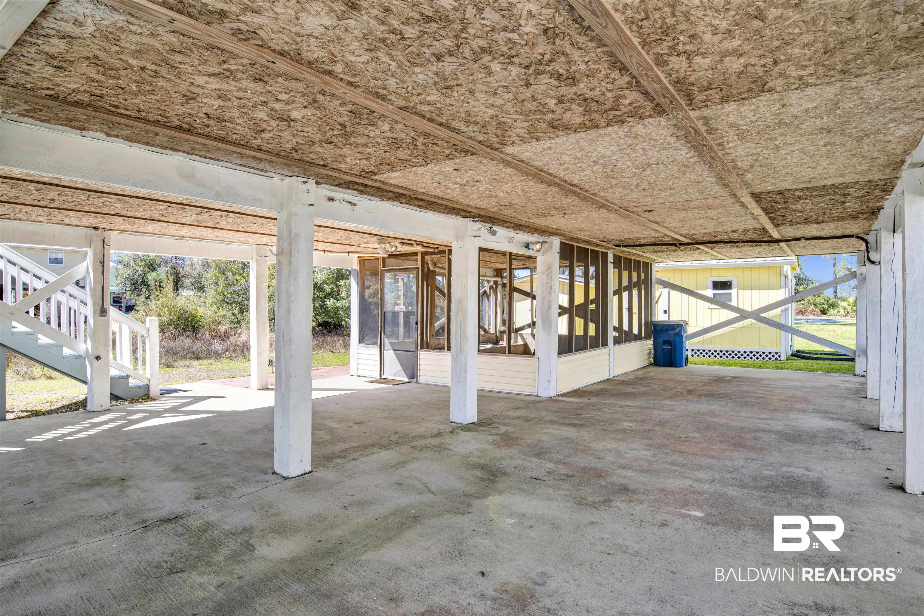 5691 Pensacola Avenue