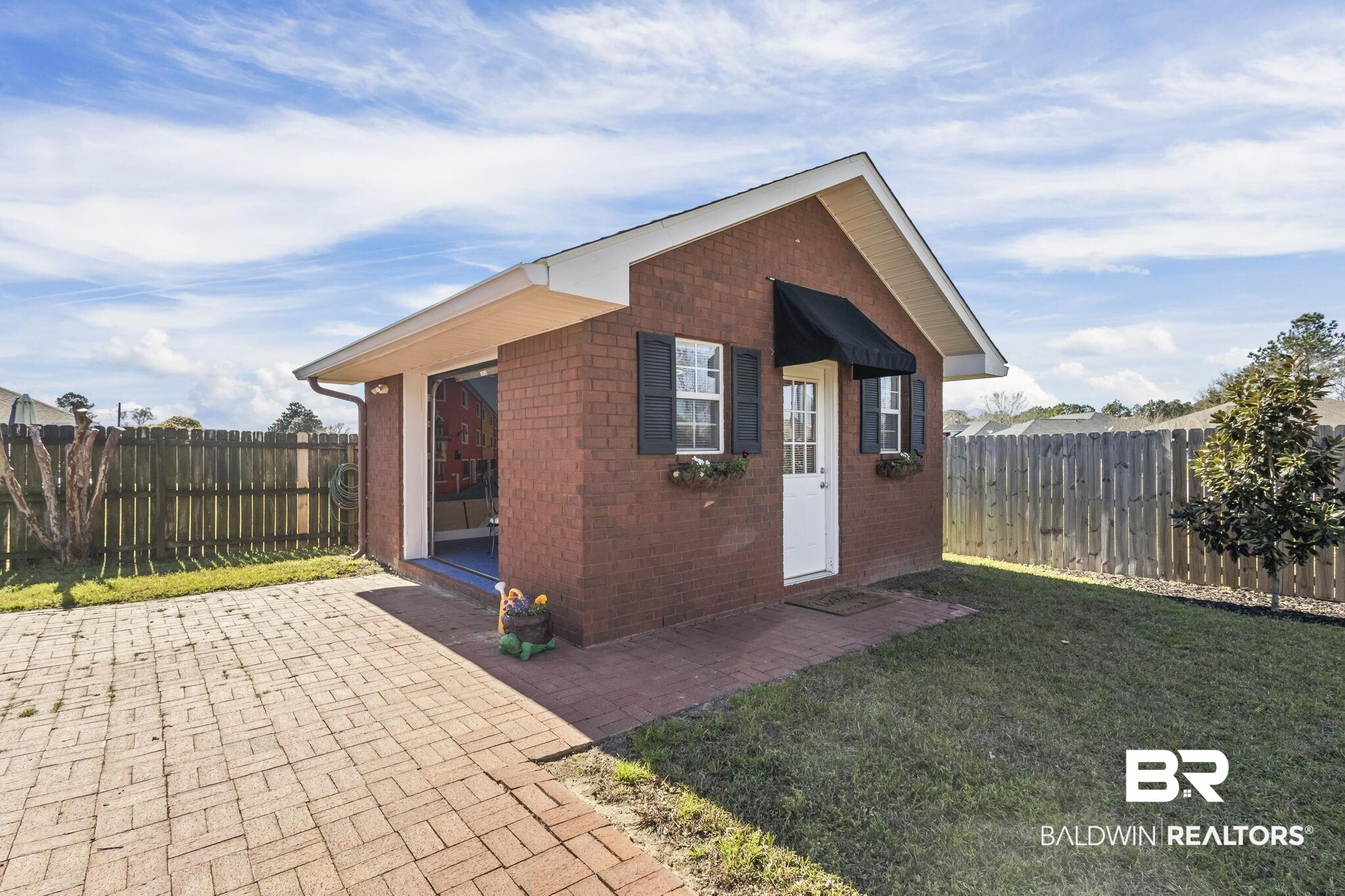 2616 E Ashford Park Drive