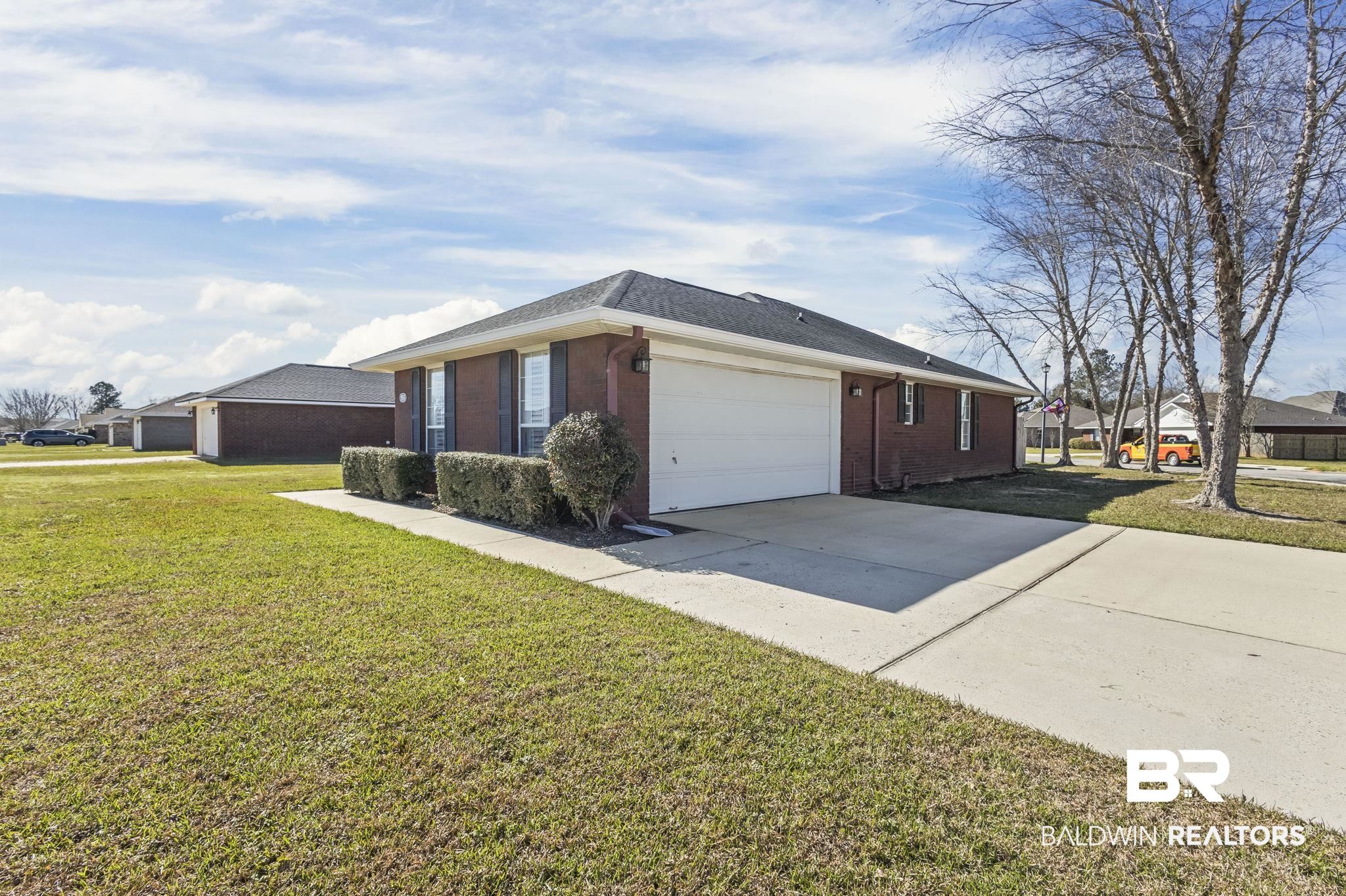 2616 E Ashford Park Drive