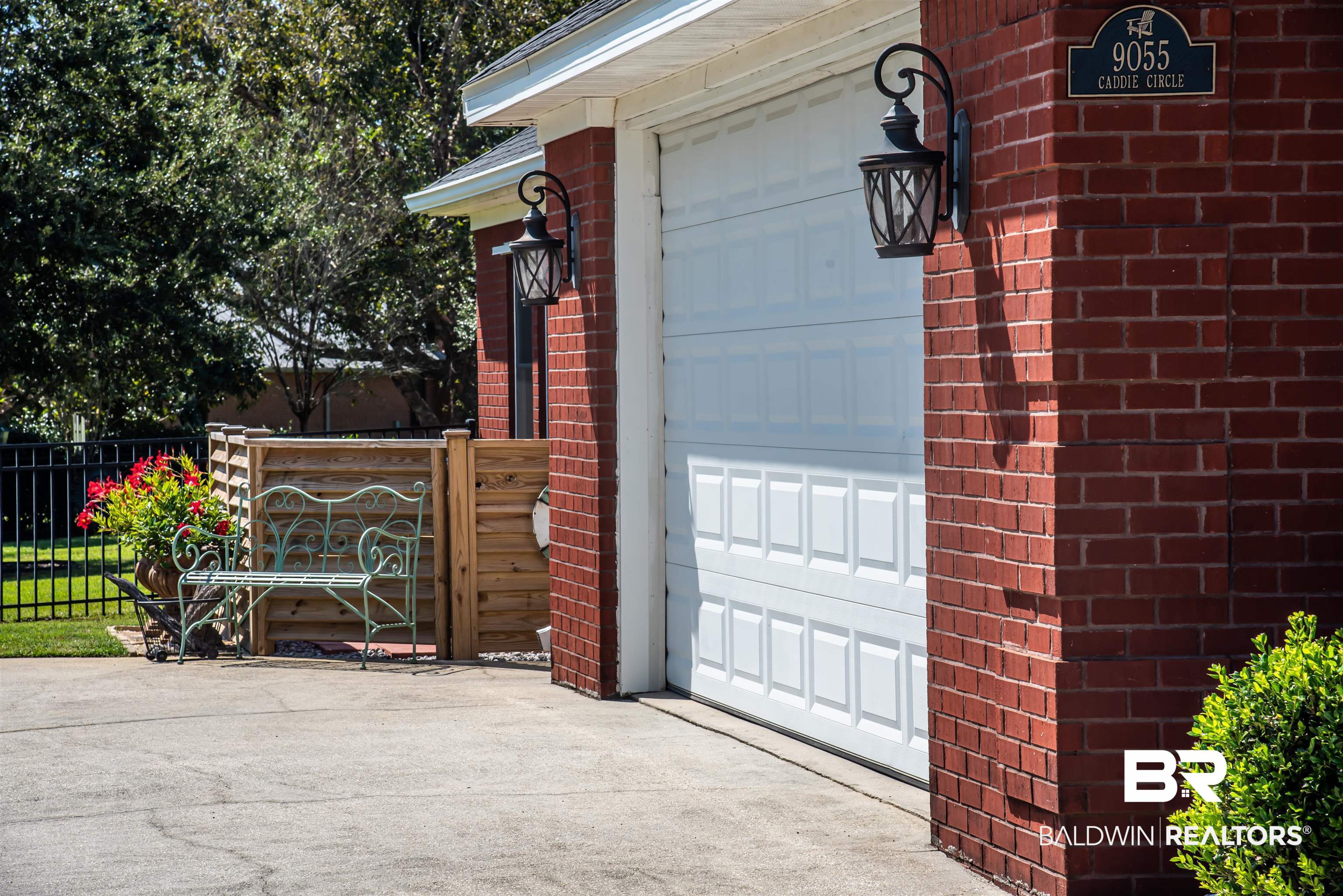 9055 Caddie Circle