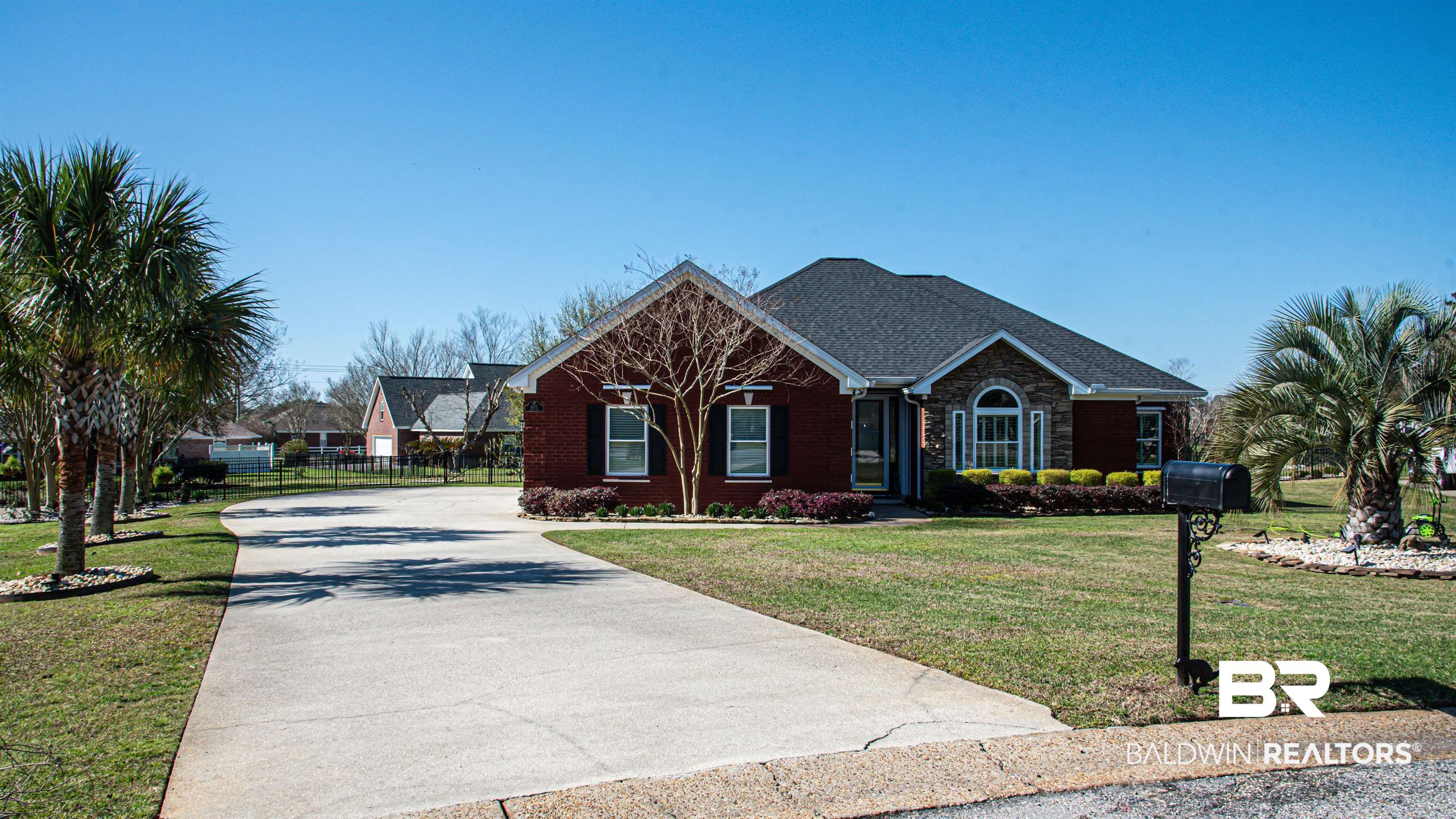 9055 Caddie Circle