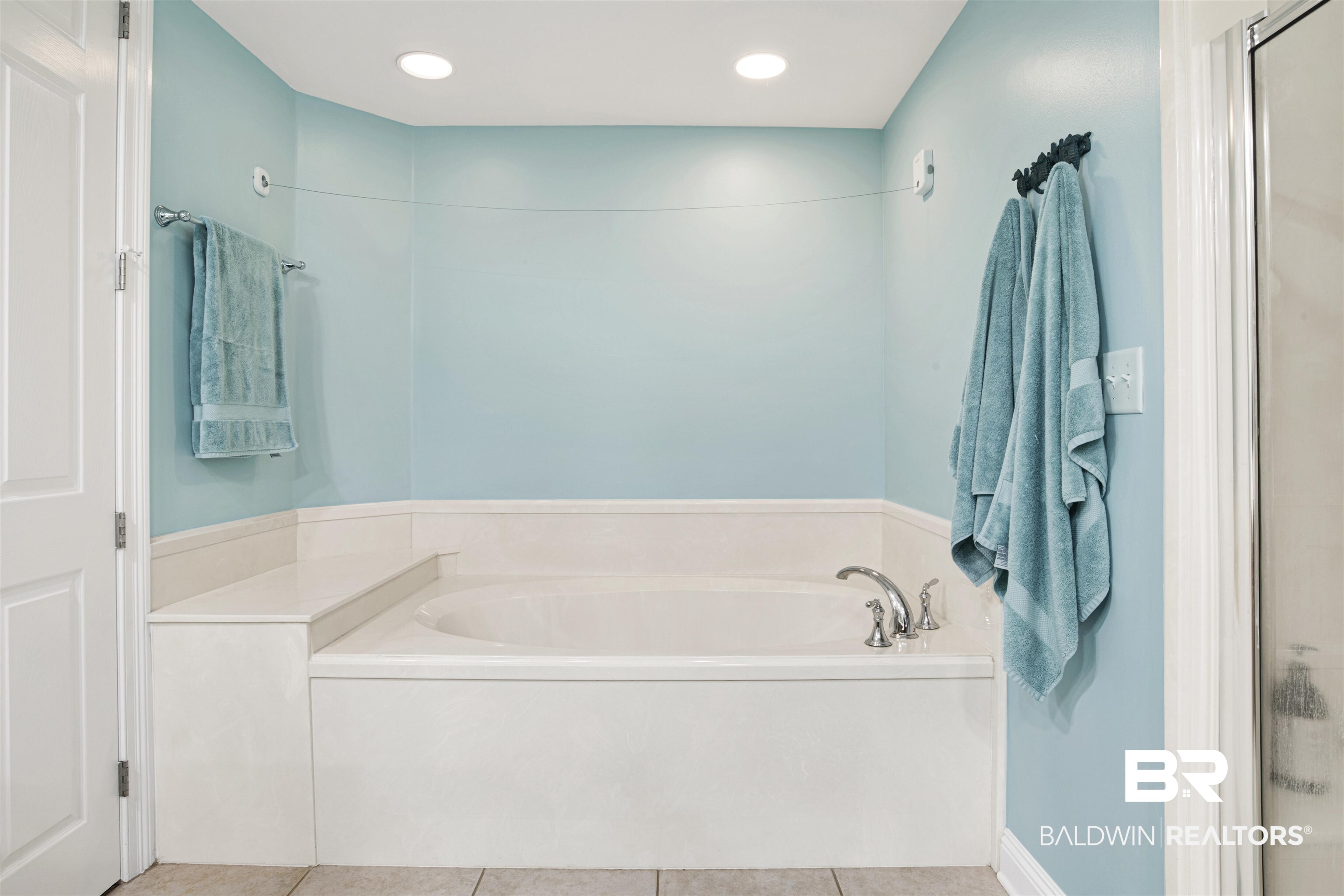 200 Peninsula Boulevard H202