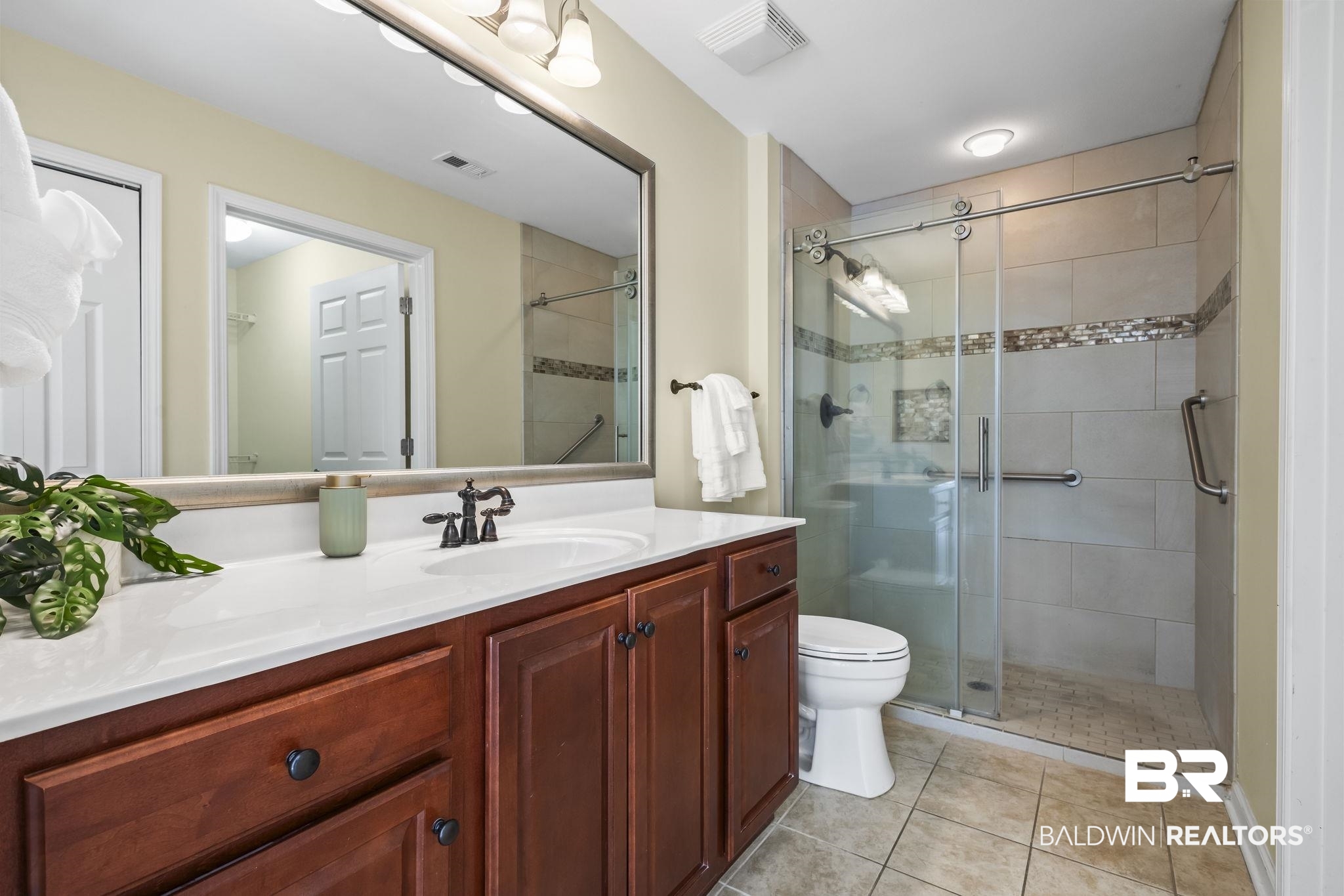 104 Holmes Avenue 104