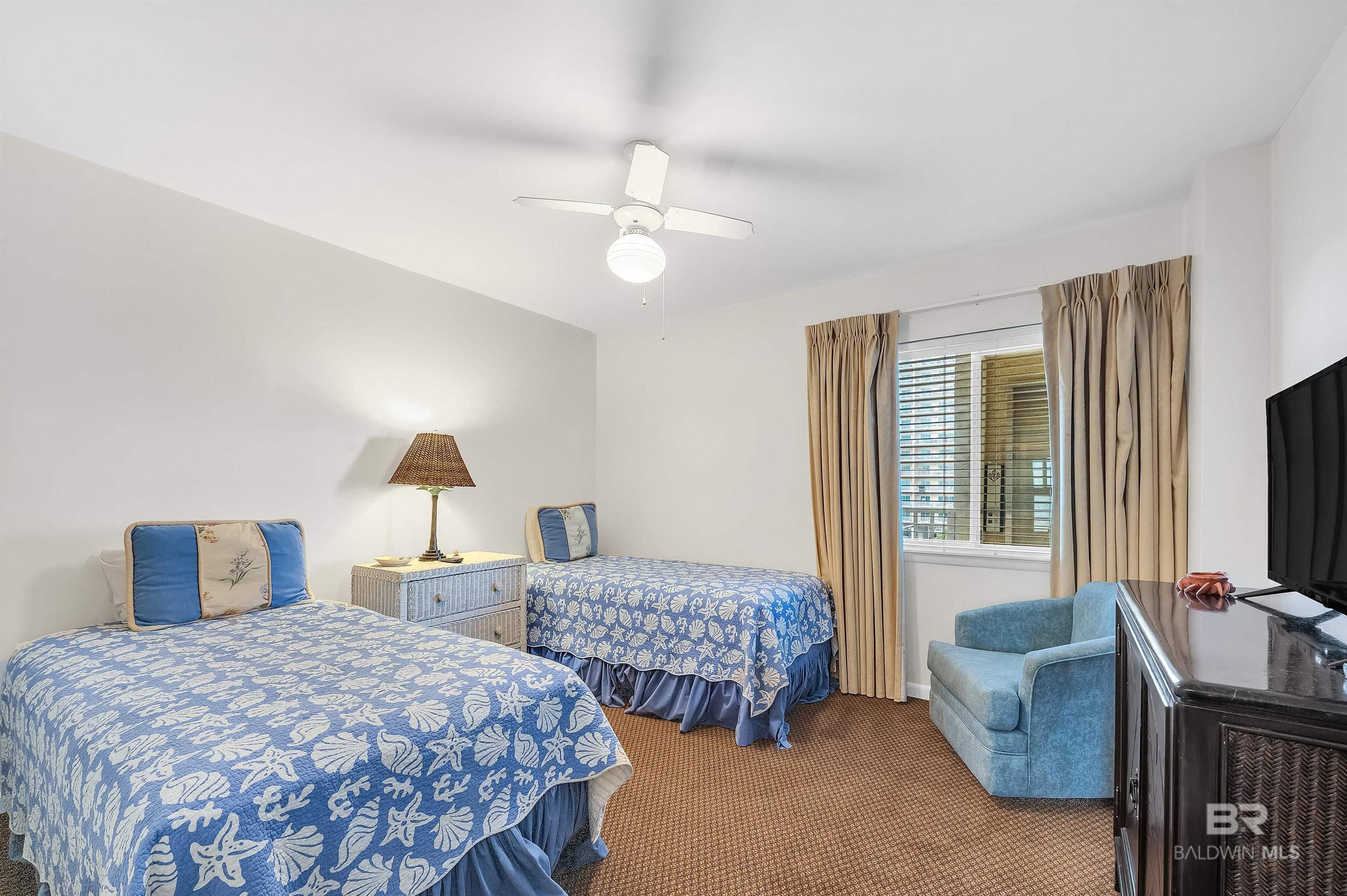 1007 WEST BEACH Boulevard 53