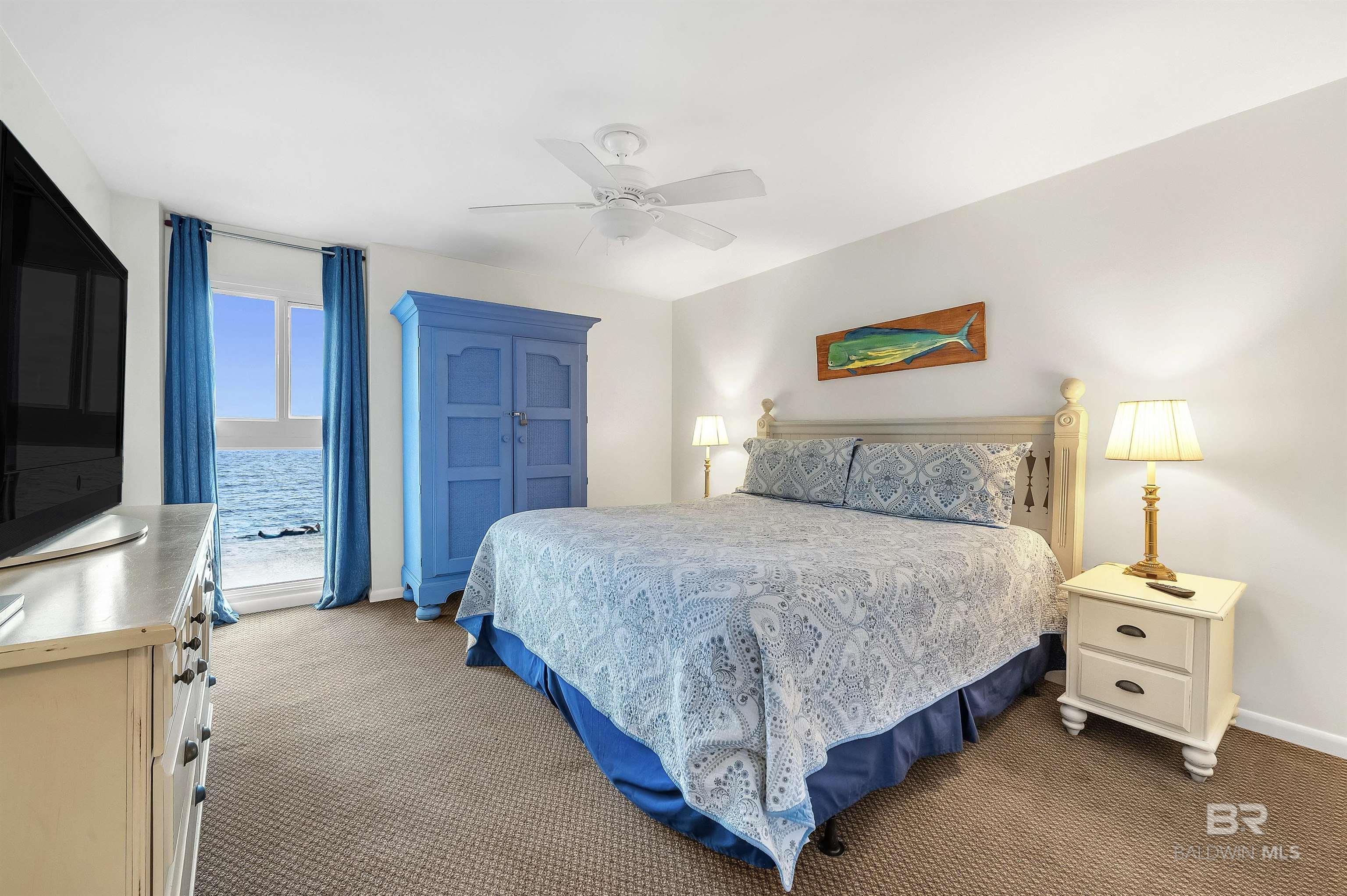 1007 WEST BEACH Boulevard 53