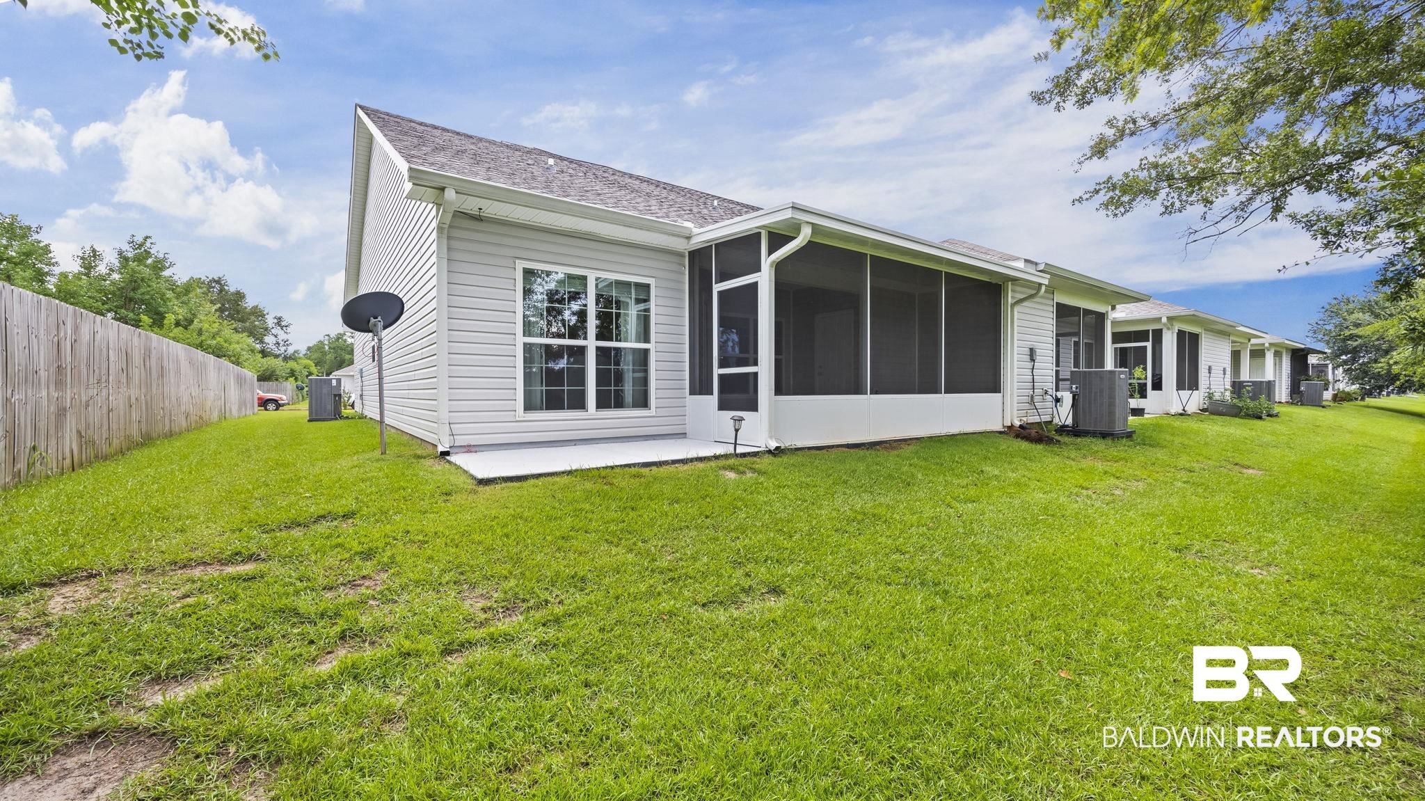 2651 S Juniper Street 1805