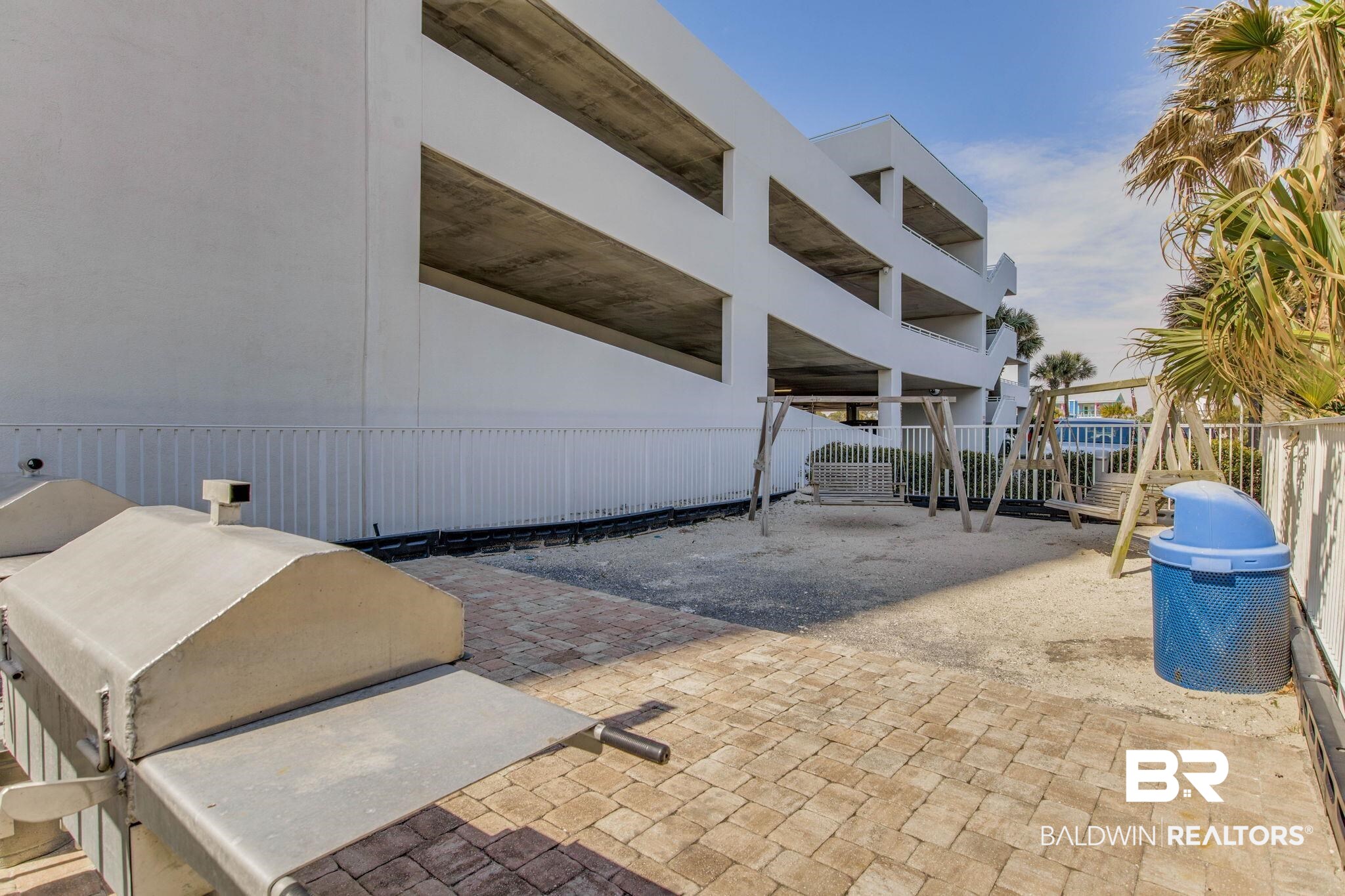521 W Beach Boulevard 702