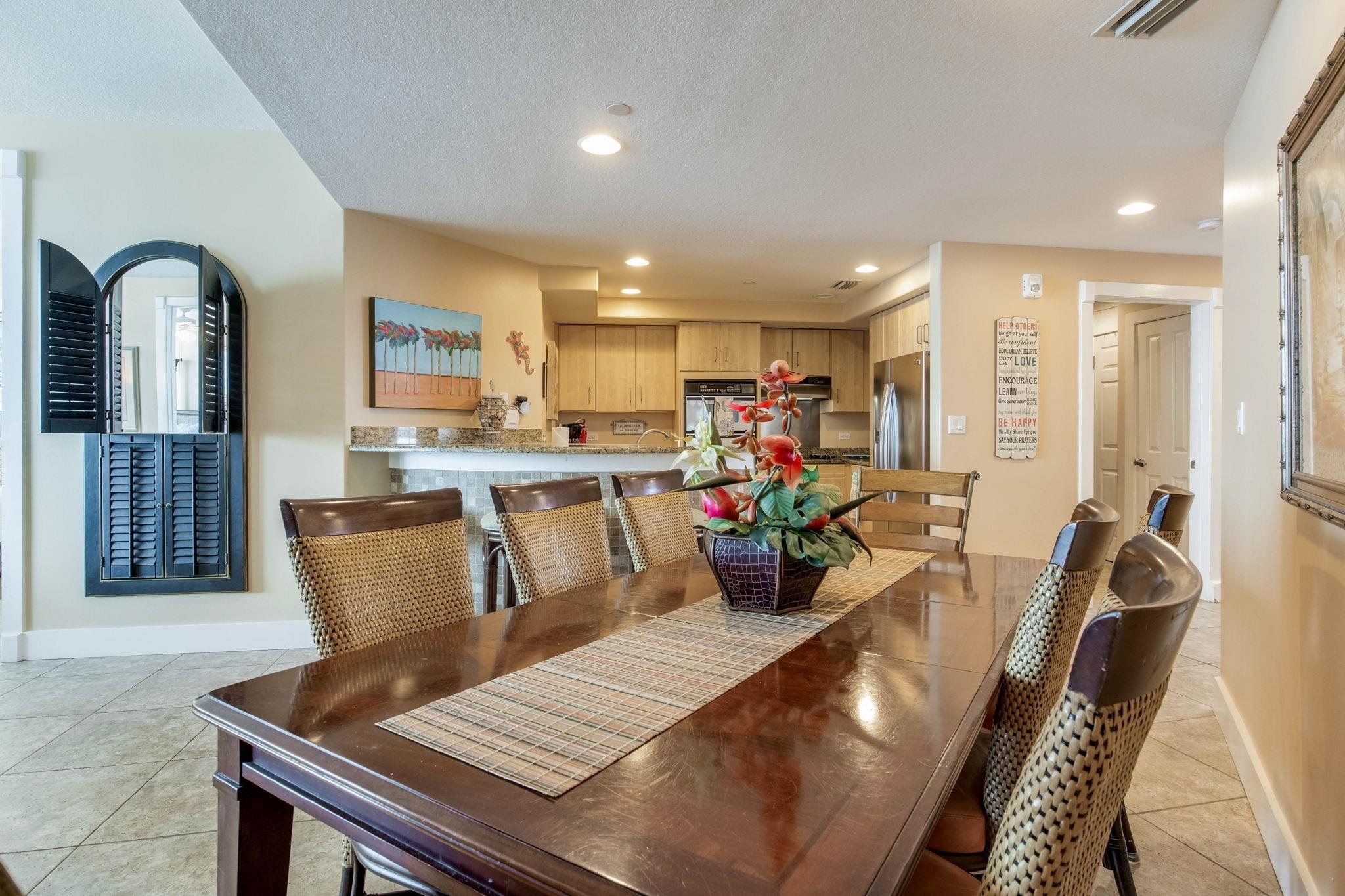 521 W Beach Boulevard 702