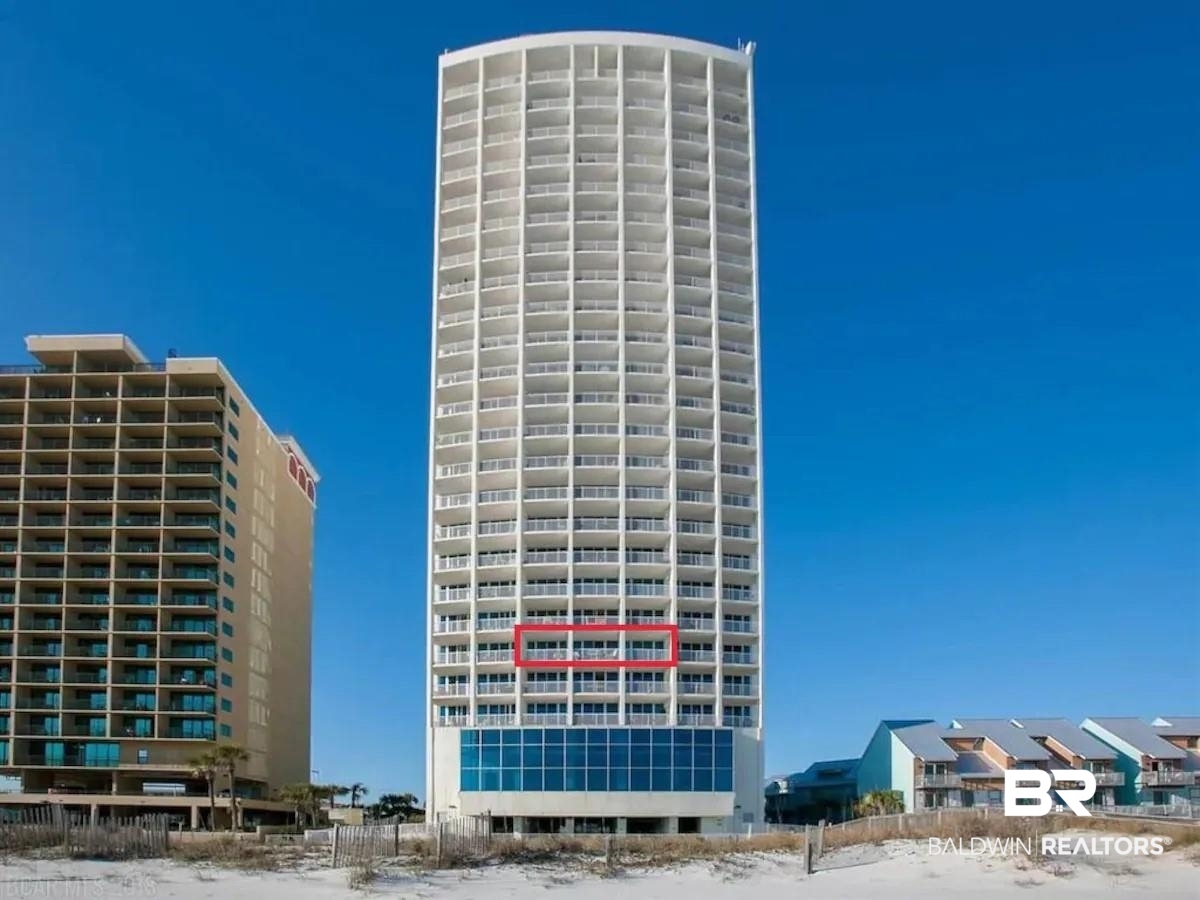 521 W Beach Boulevard 702