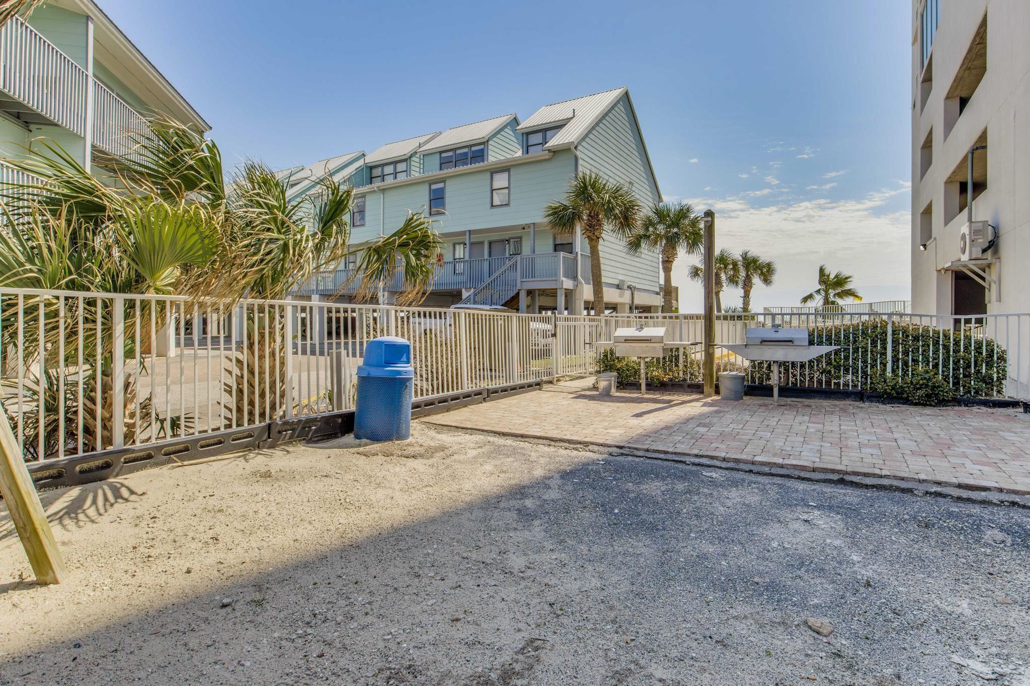 521 W Beach Boulevard 702
