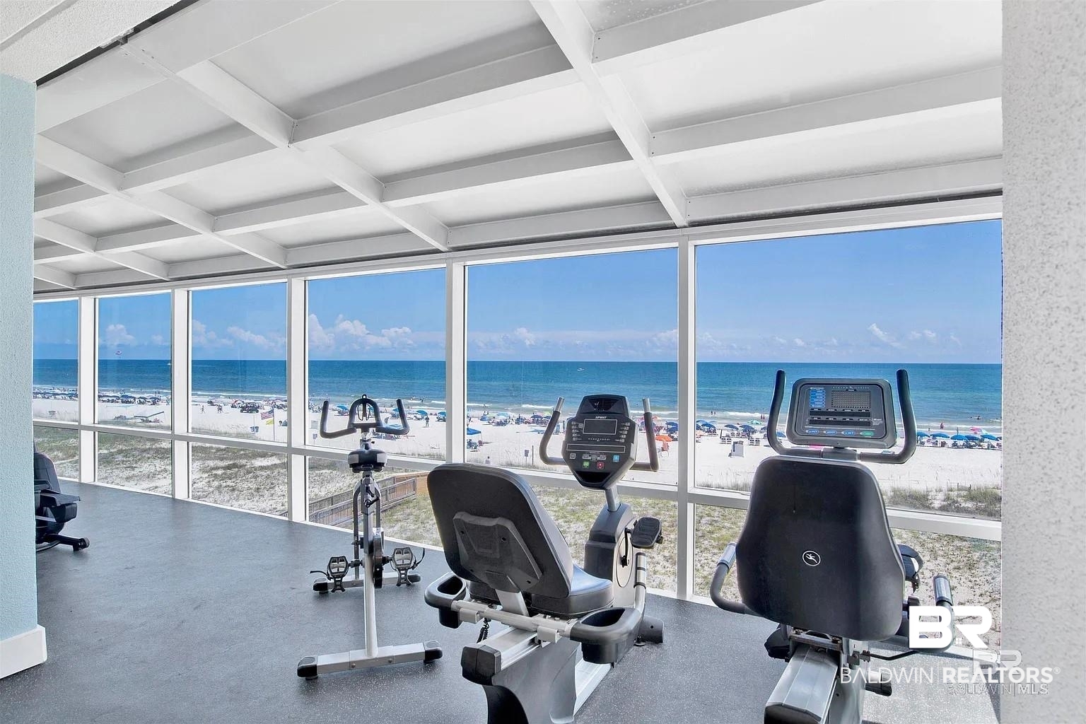 521 W Beach Boulevard 702
