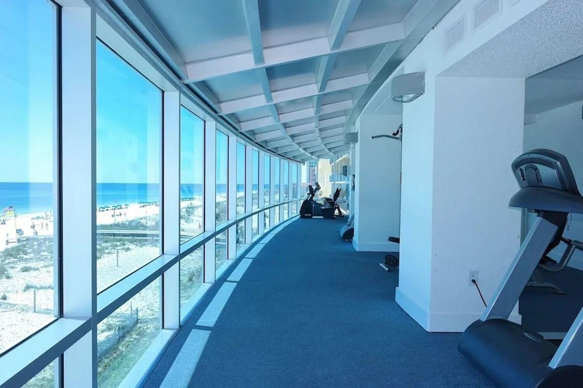 521 W Beach Boulevard 702