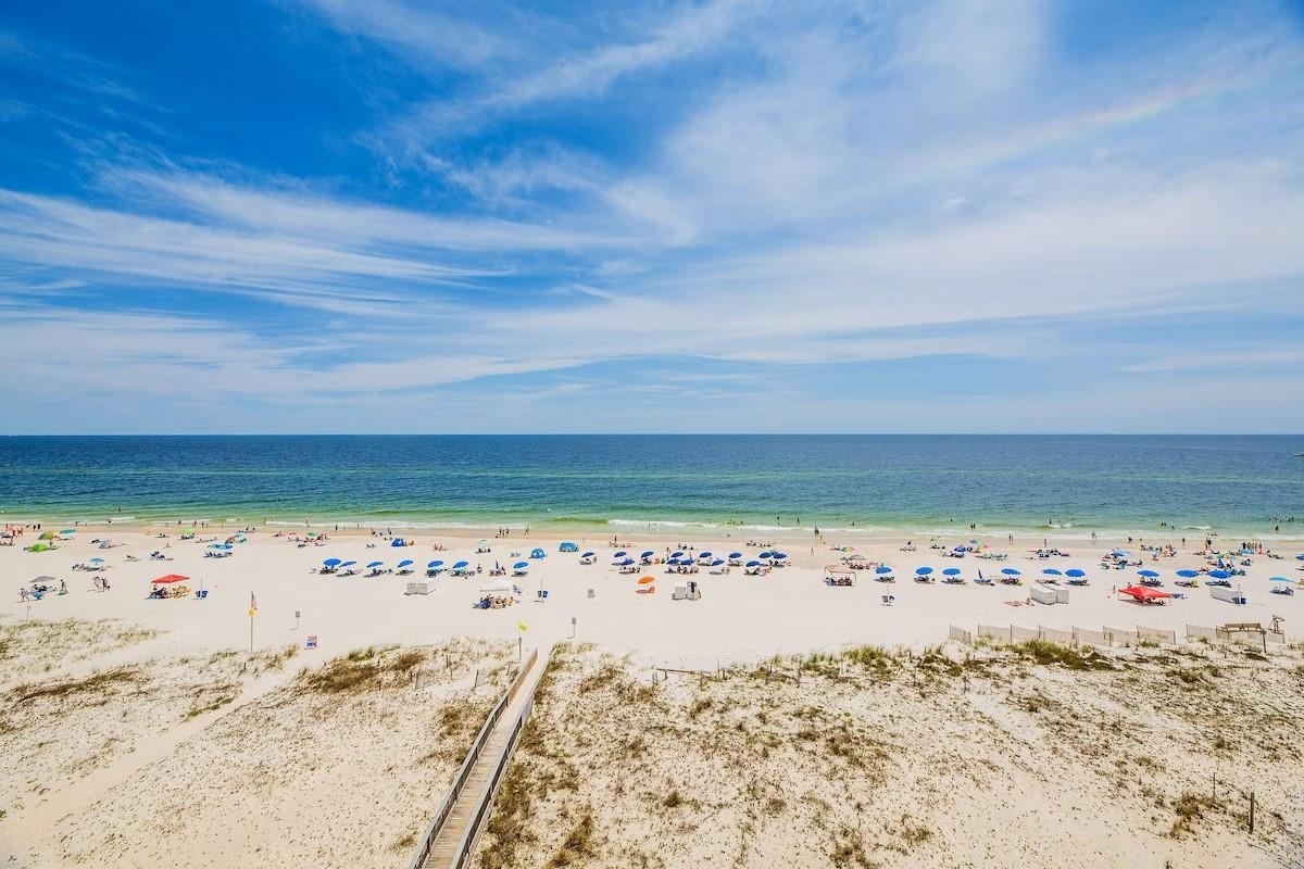 521 W Beach Boulevard 702
