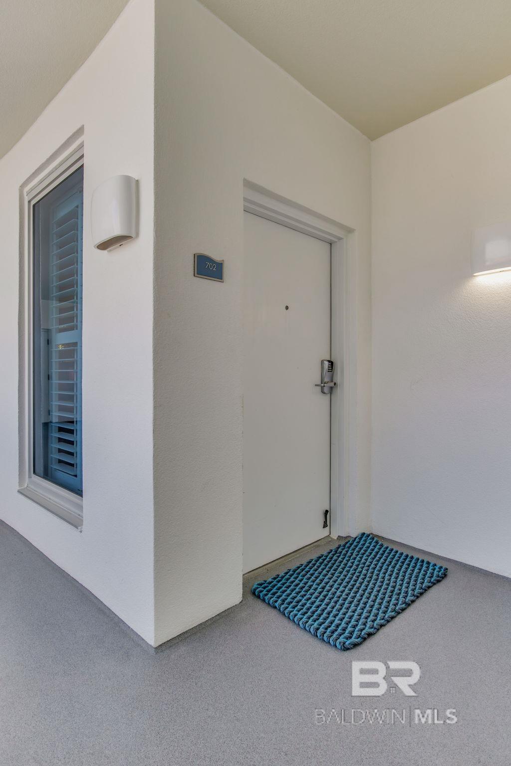 521 W Beach Boulevard 702