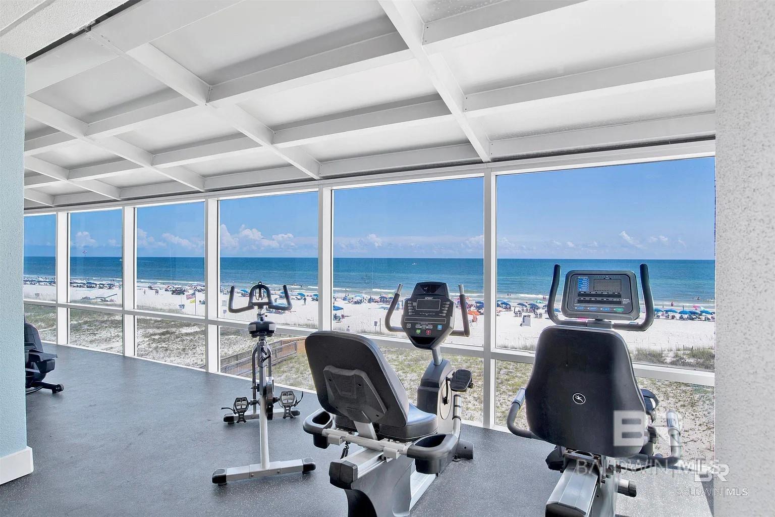 521 W Beach Boulevard 702