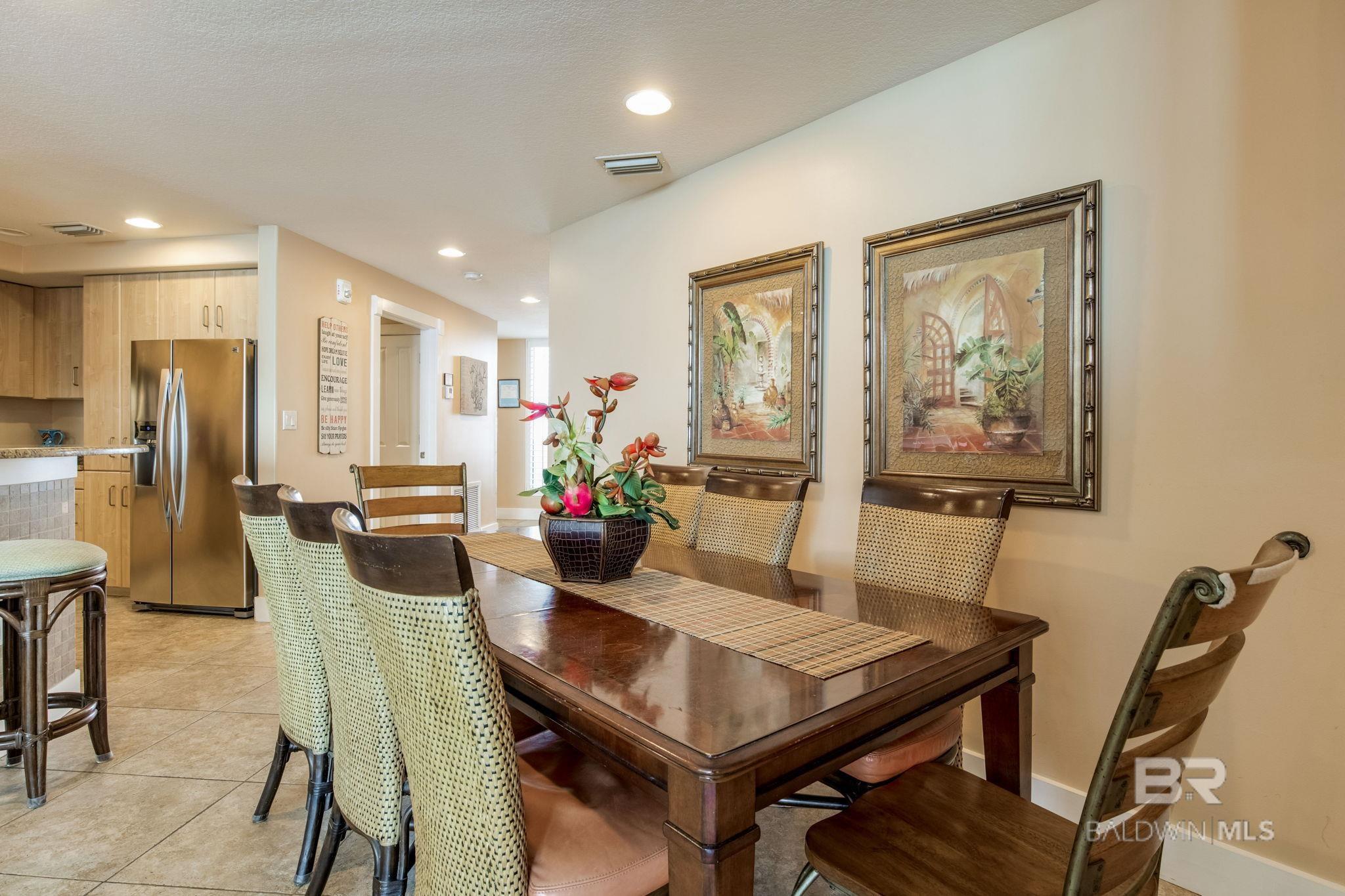 521 W Beach Boulevard 702