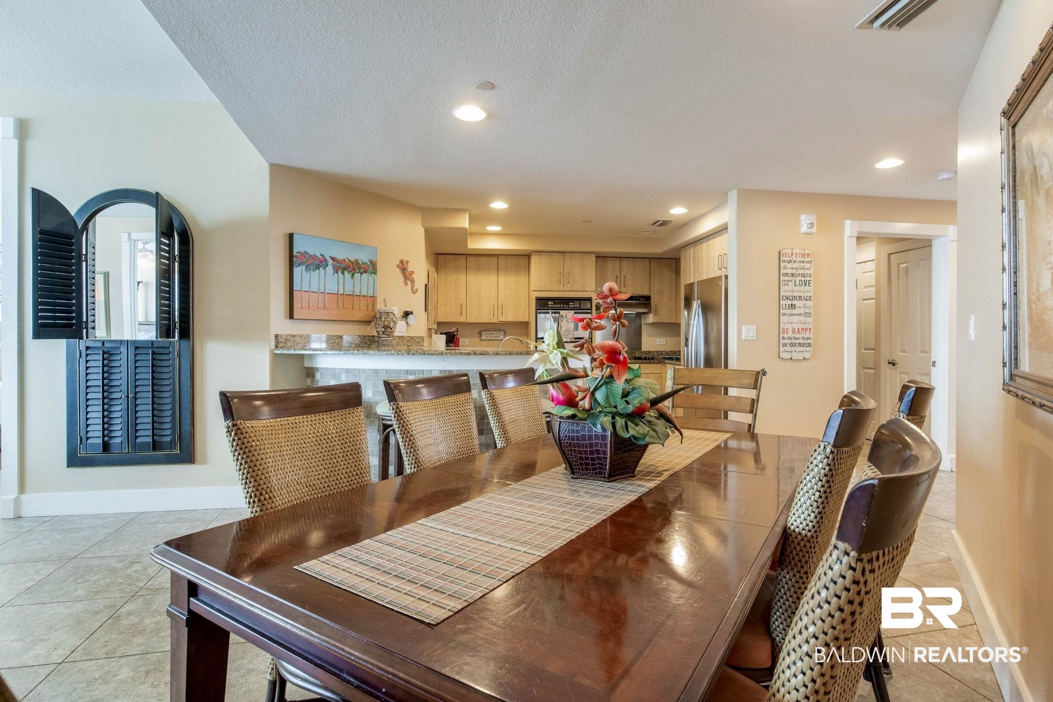 521 W Beach Boulevard 702