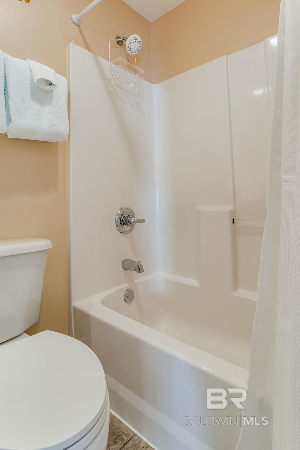521 W Beach Boulevard 702