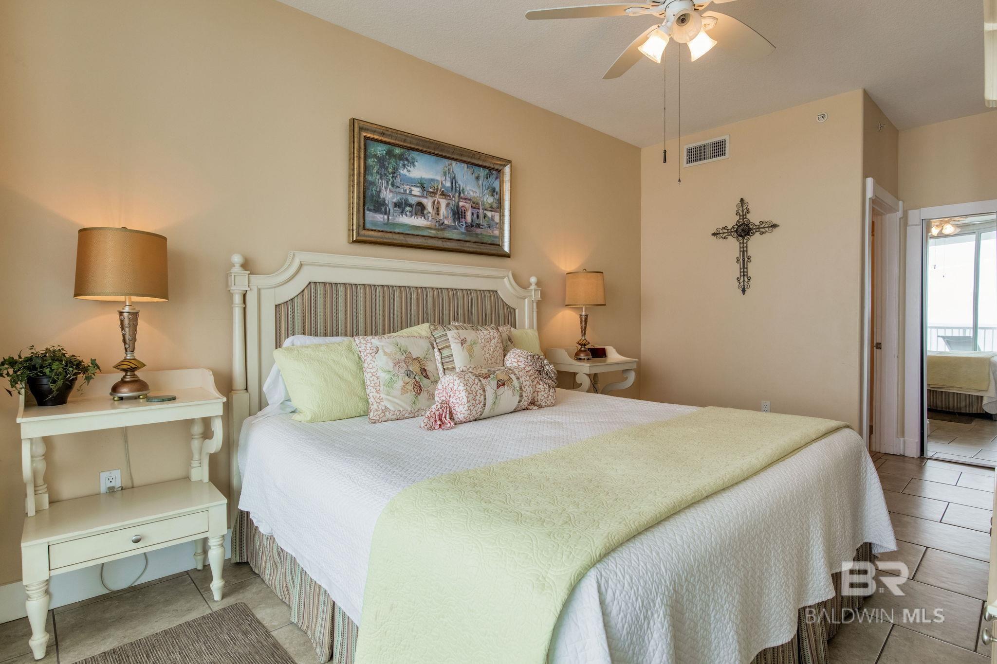 521 W Beach Boulevard 702