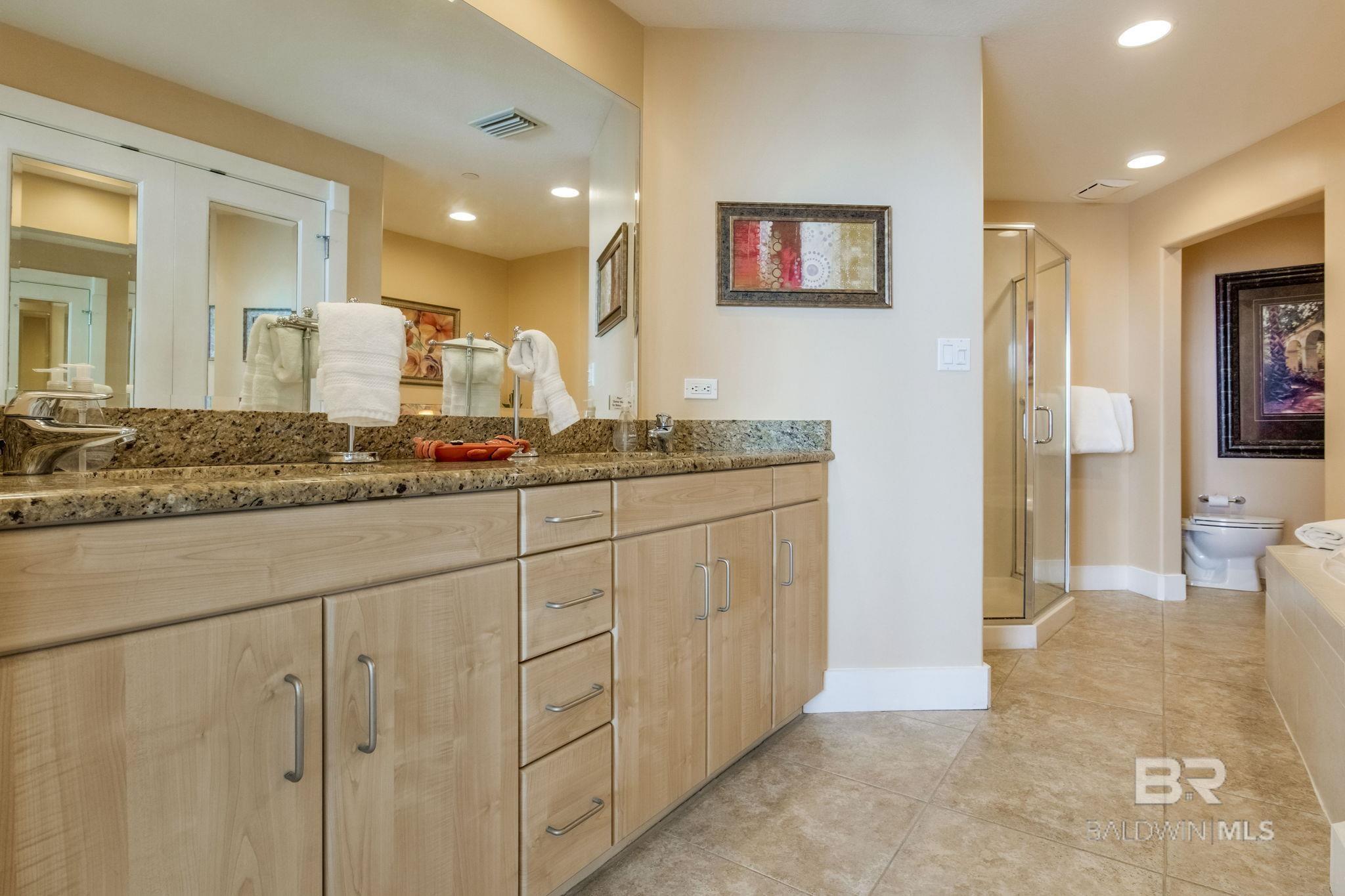 521 W Beach Boulevard 702