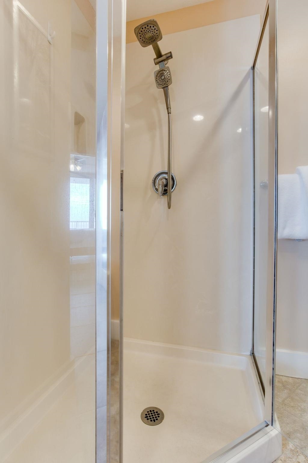 521 W Beach Boulevard 702