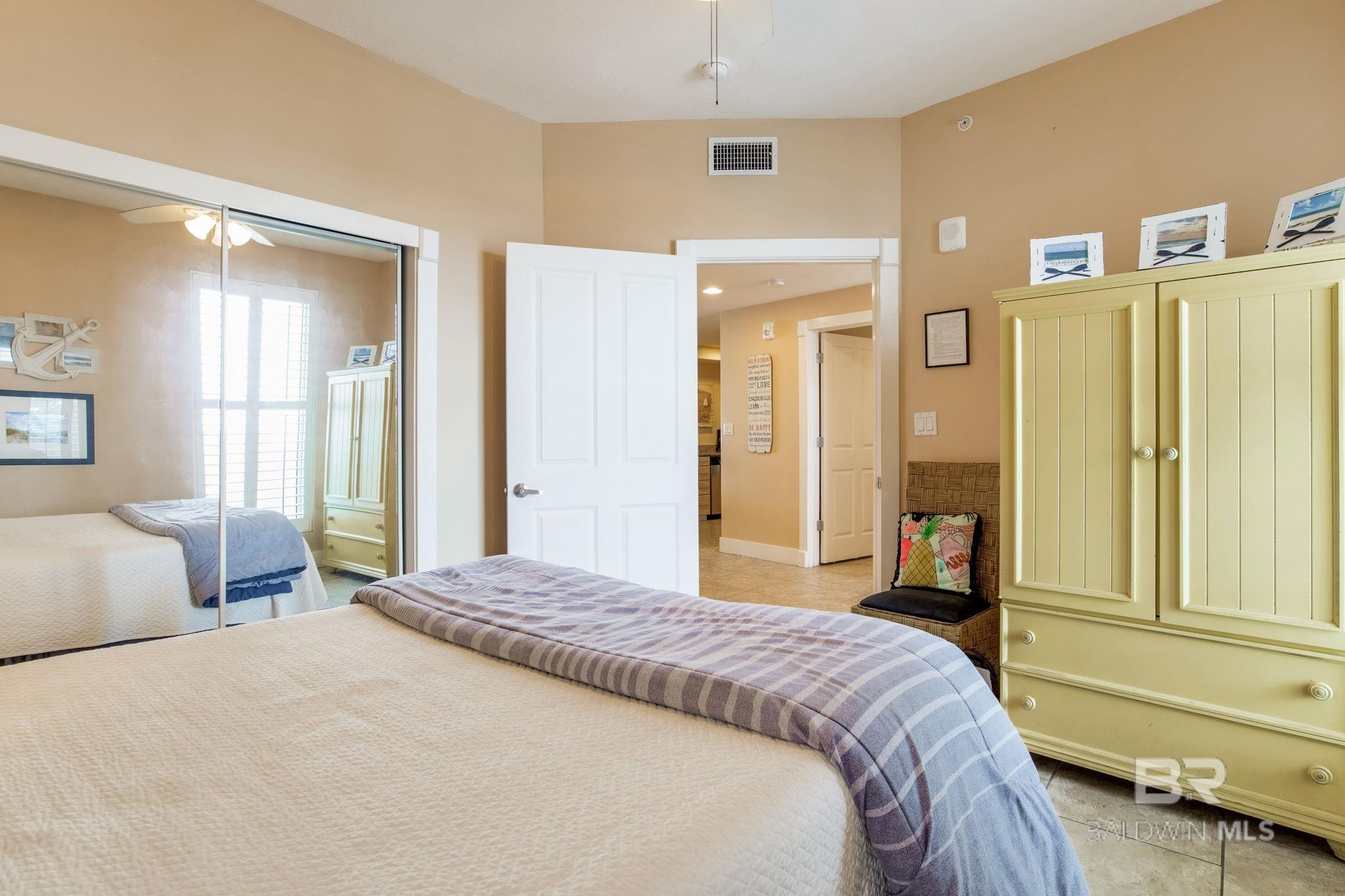 521 W Beach Boulevard 702