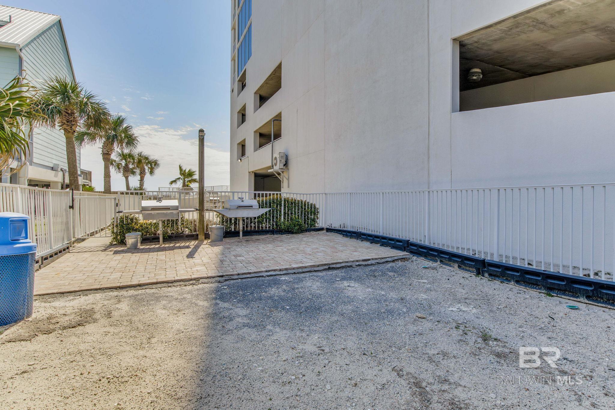 521 W Beach Boulevard 702