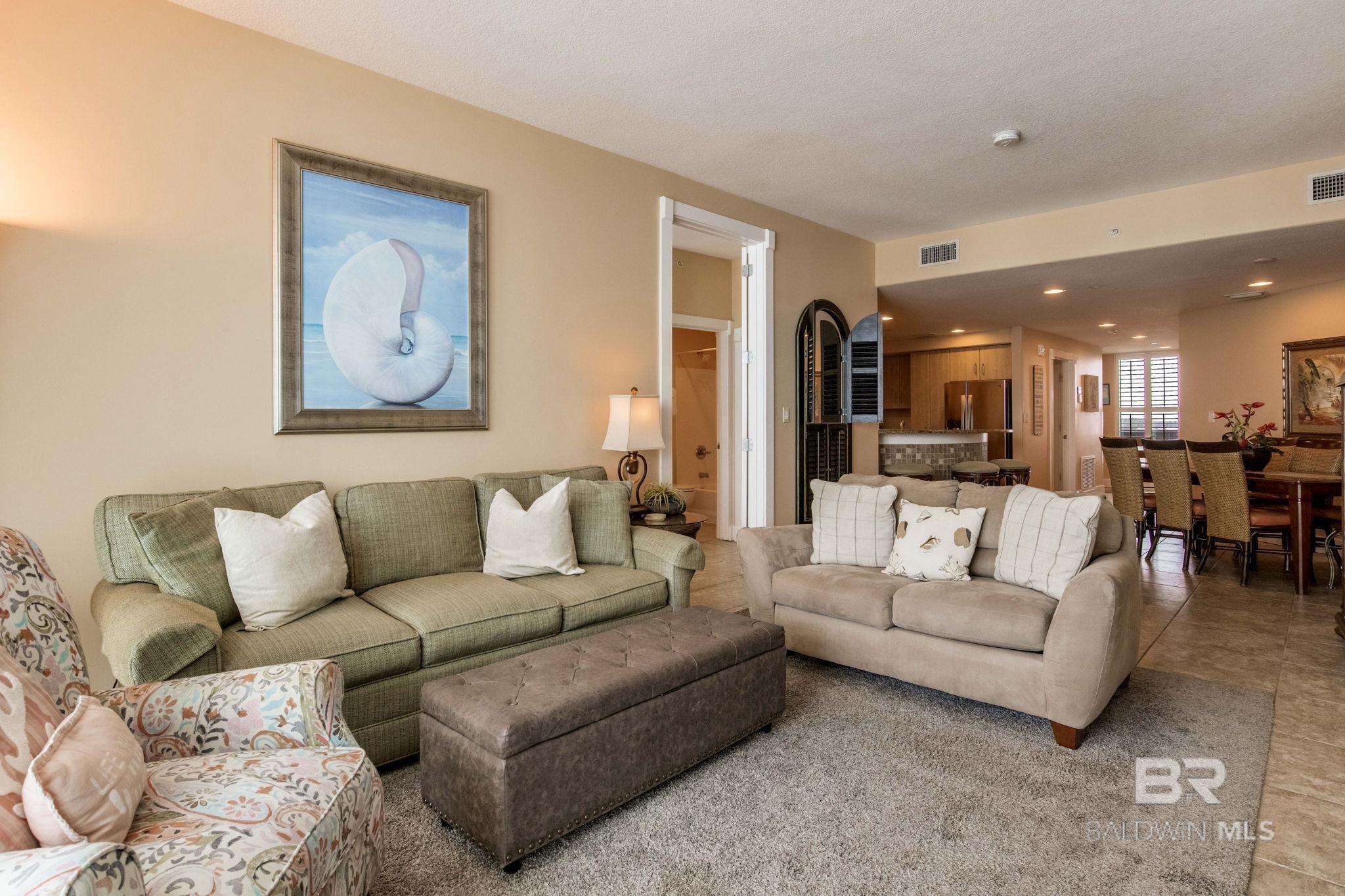 521 W Beach Boulevard 702