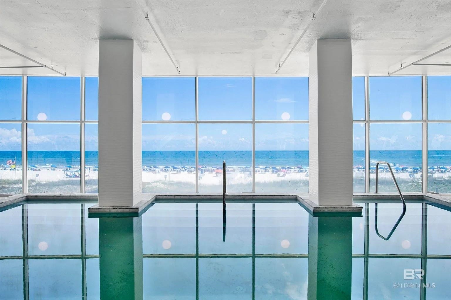 521 W Beach Boulevard 702