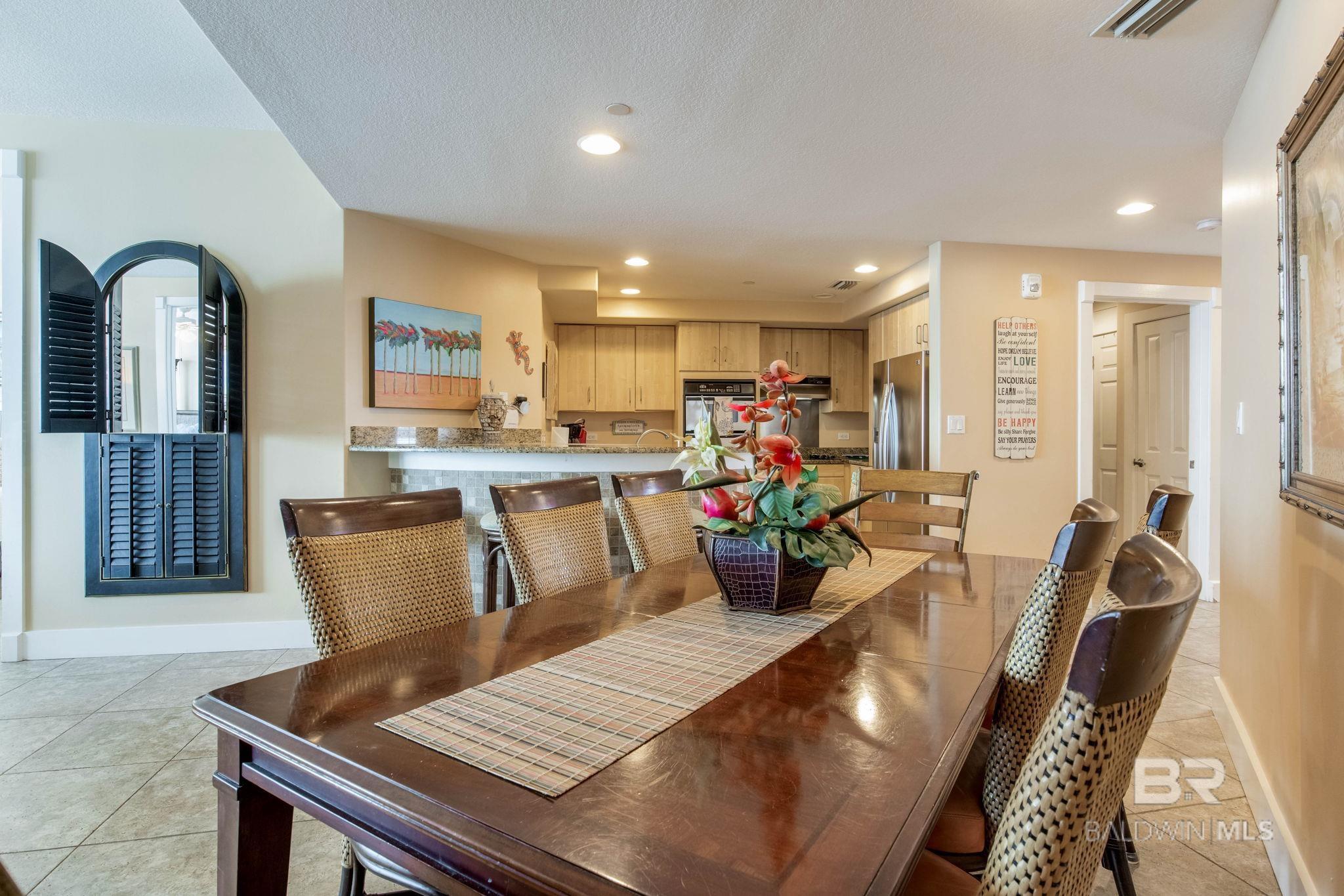 521 W Beach Boulevard 702