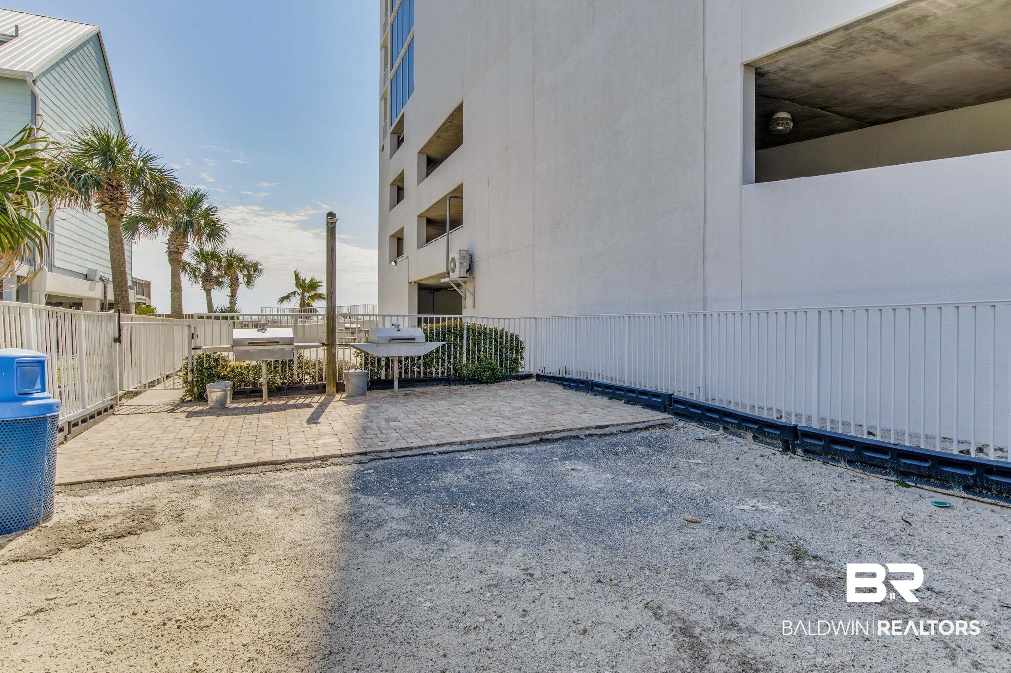 521 W Beach Boulevard 702