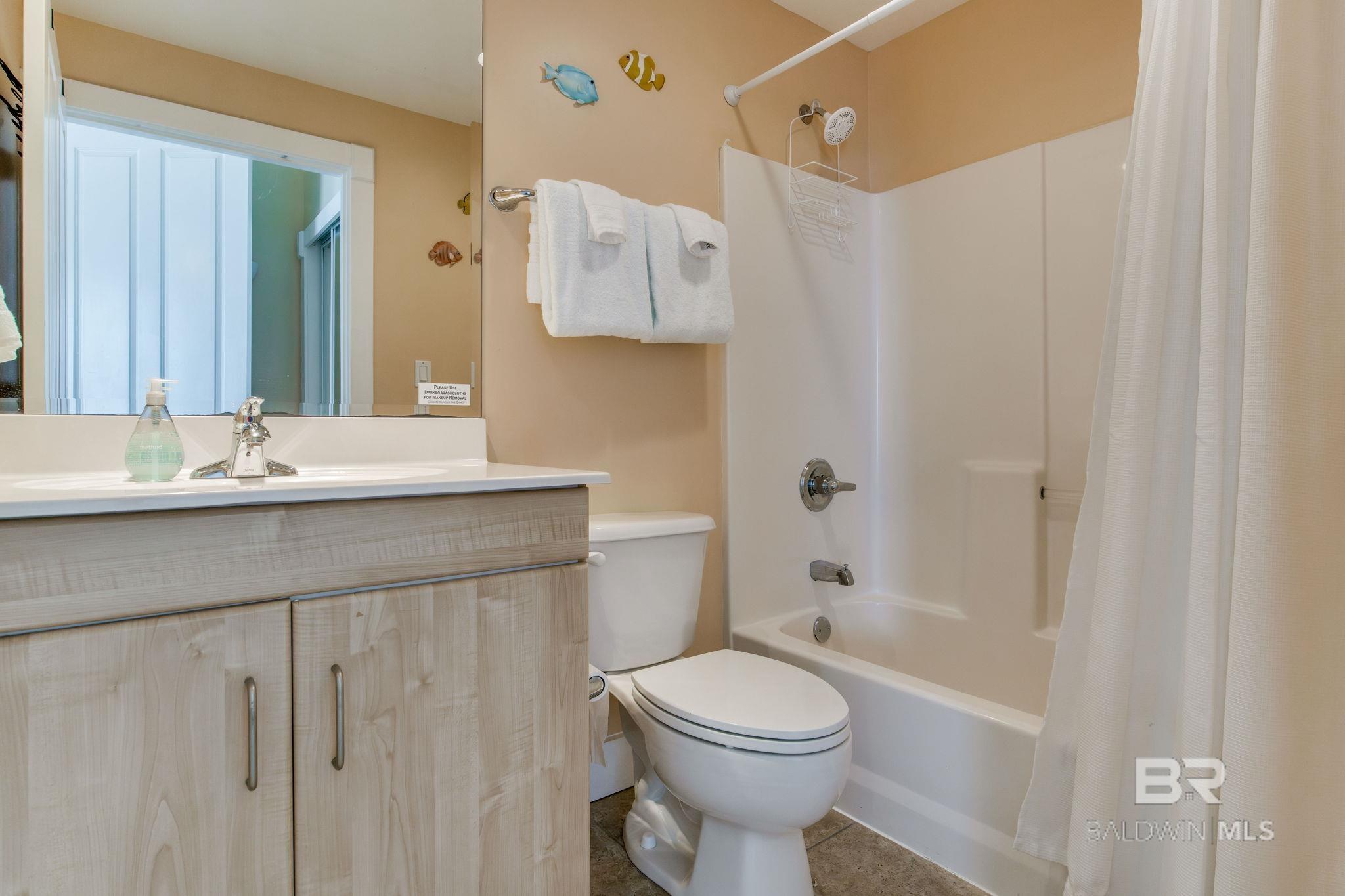 521 W Beach Boulevard 702