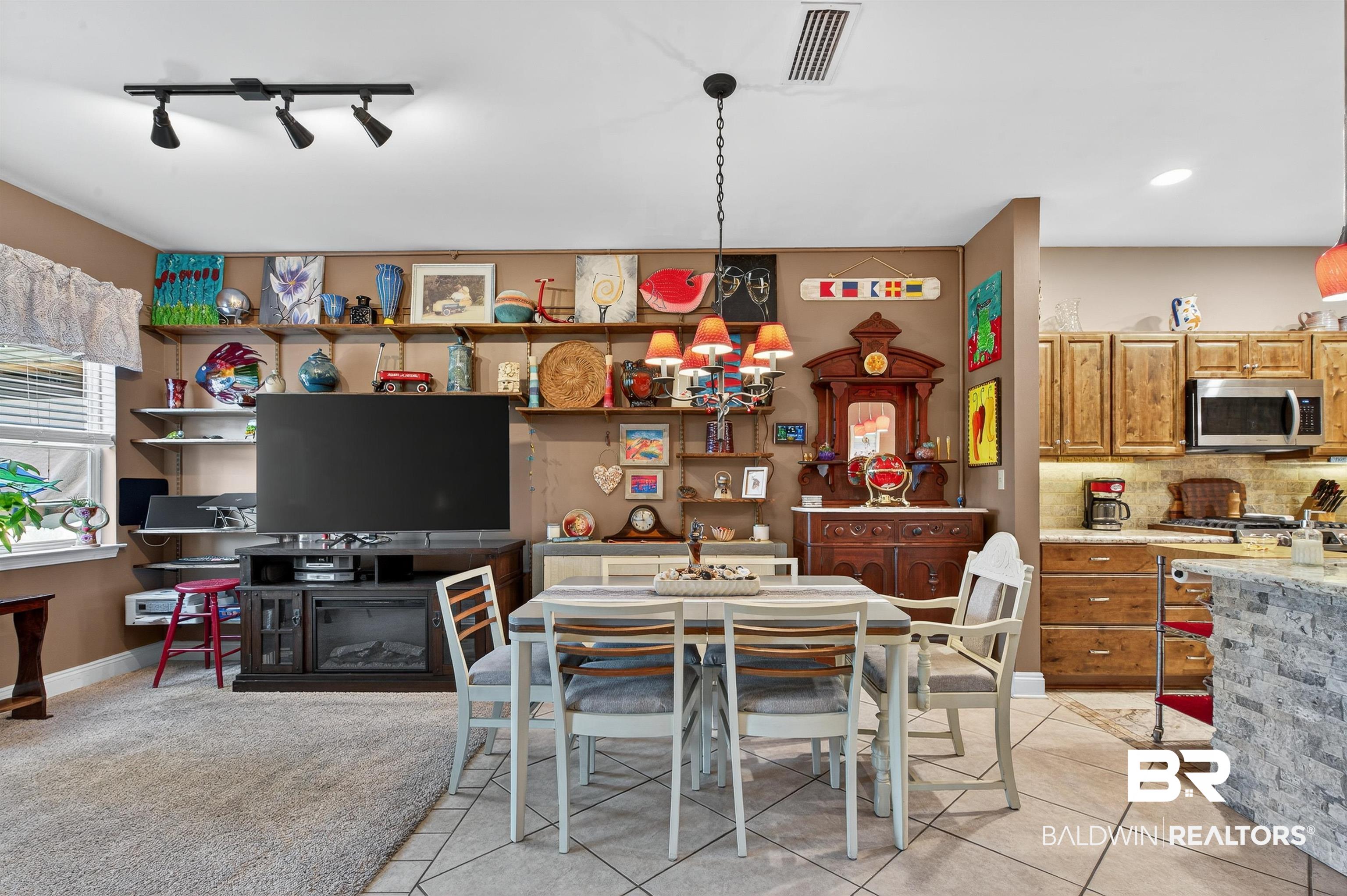 4615 Nancy Lane 7