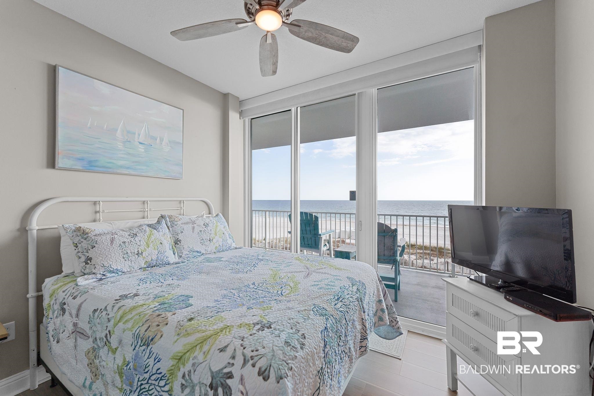 455 E Beach Boulevard 201