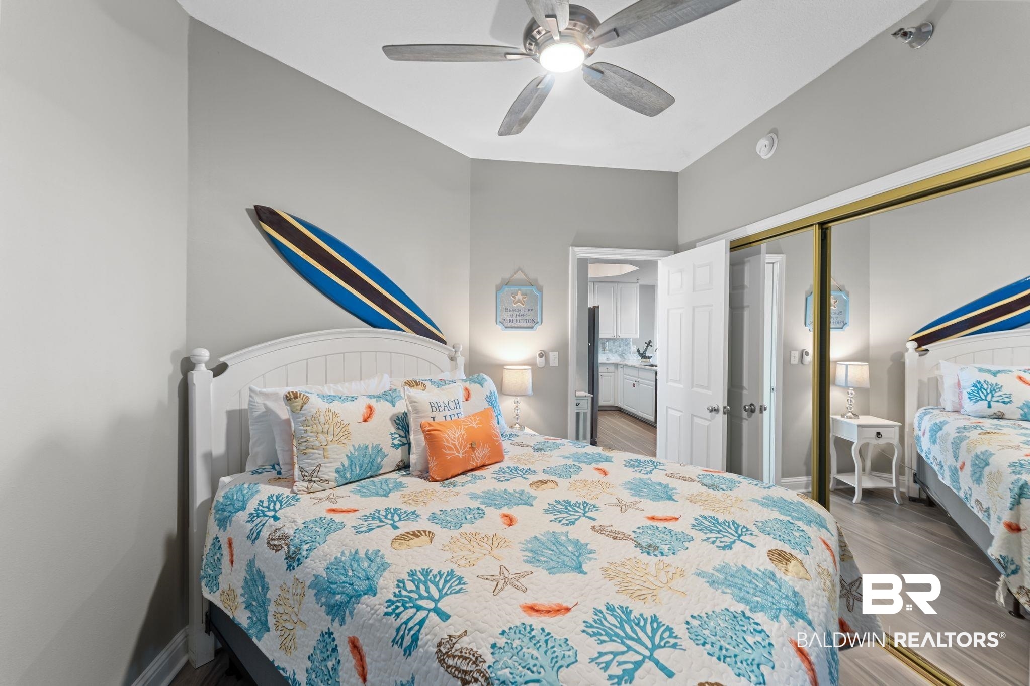 455 E Beach Boulevard 201