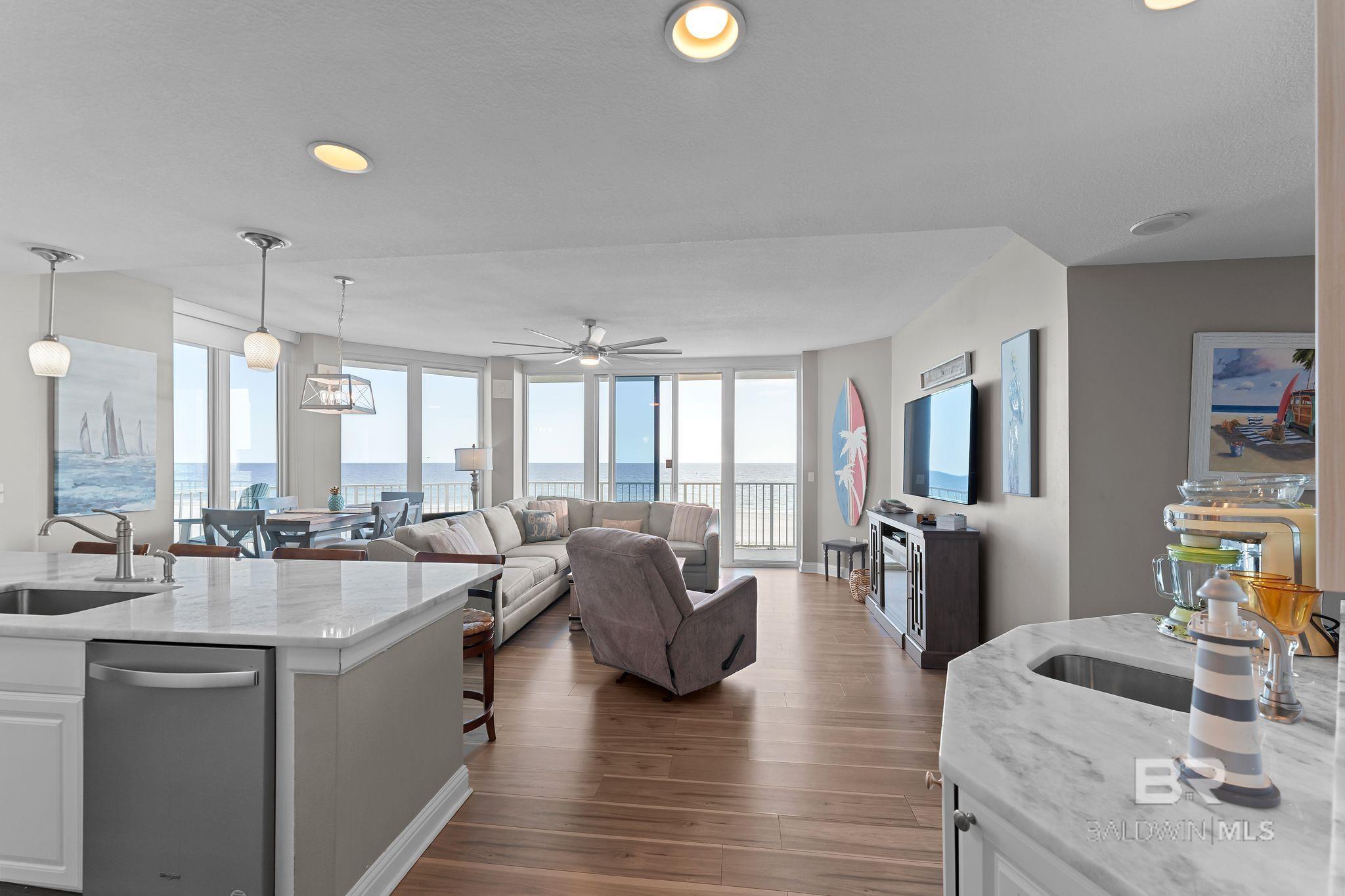 455 E Beach Boulevard 201