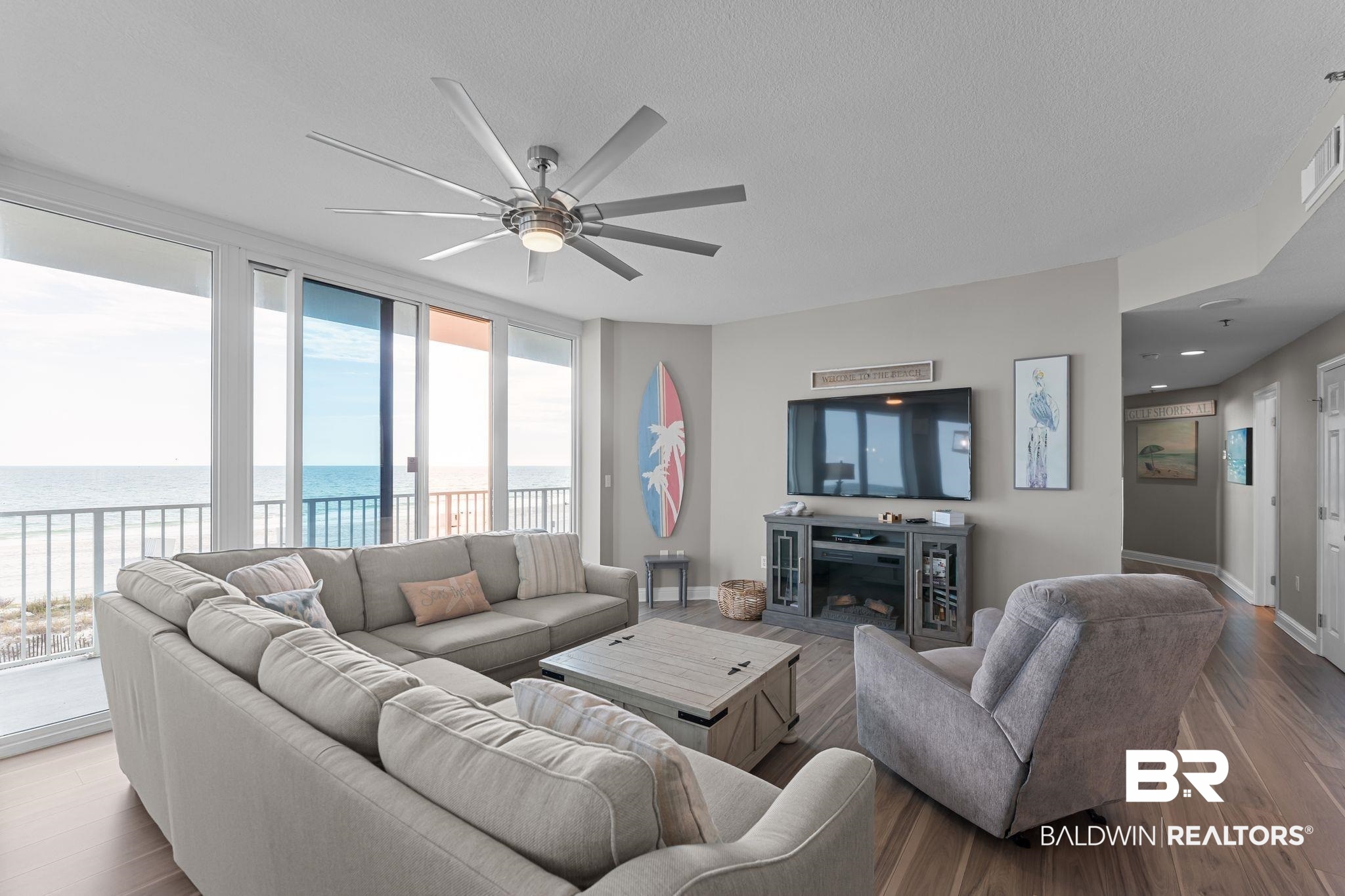 455 E Beach Boulevard 201