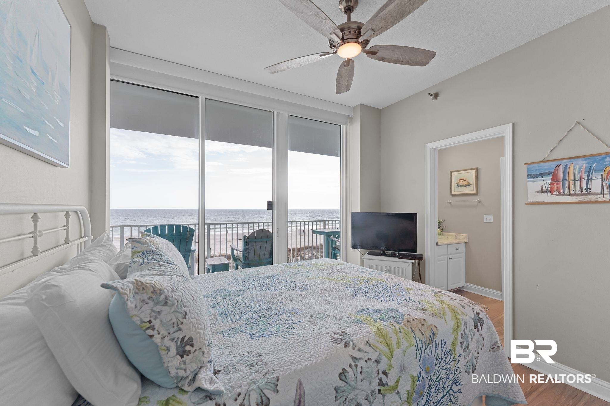 455 E Beach Boulevard 201