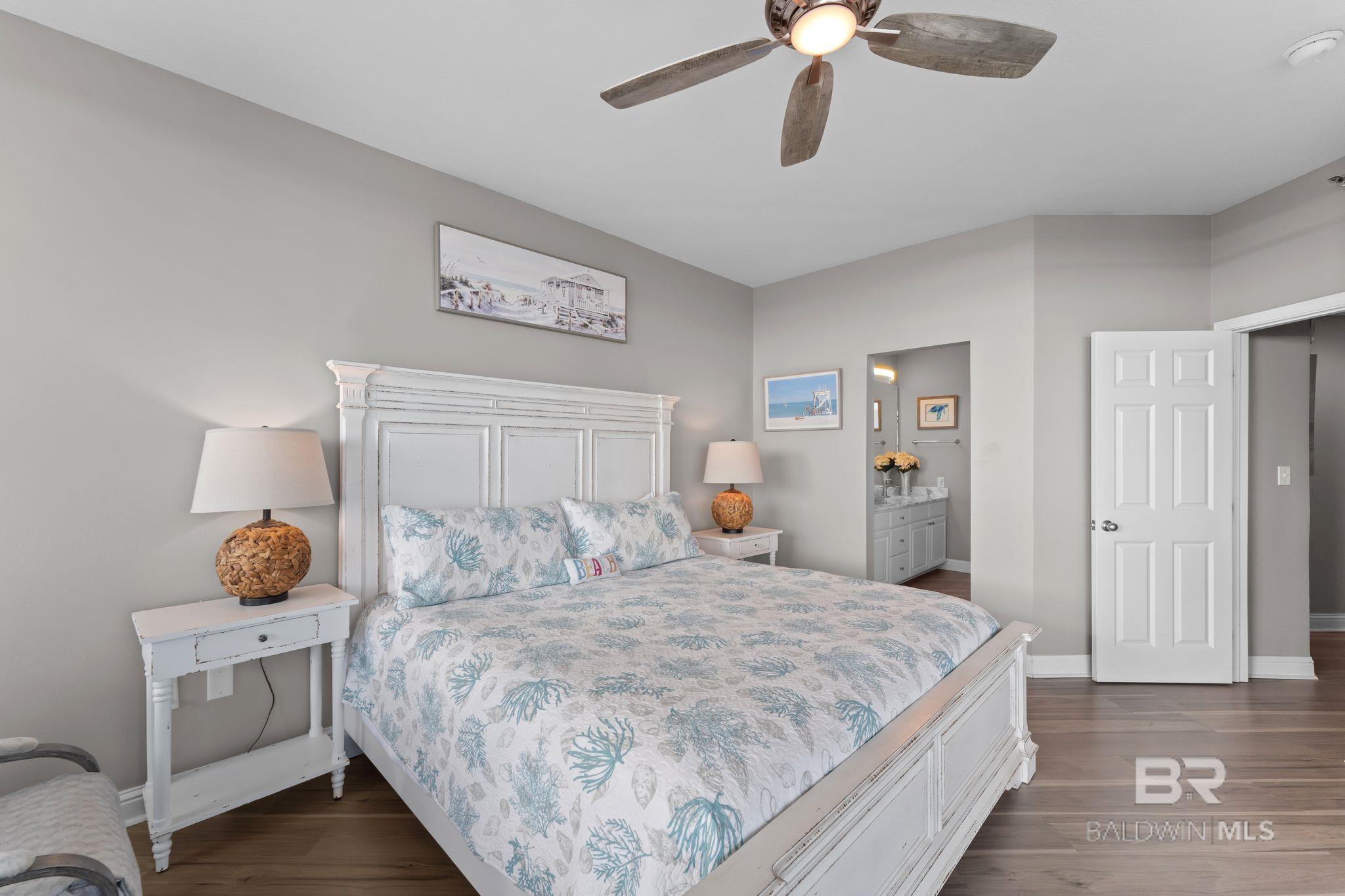 455 E Beach Boulevard 201