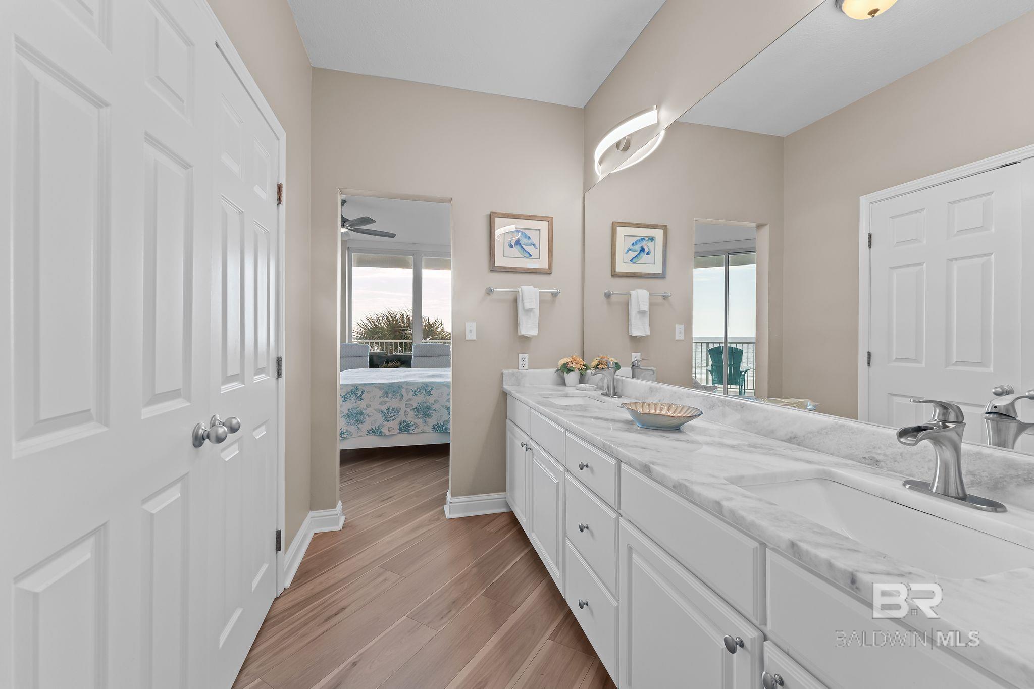 455 E Beach Boulevard 201