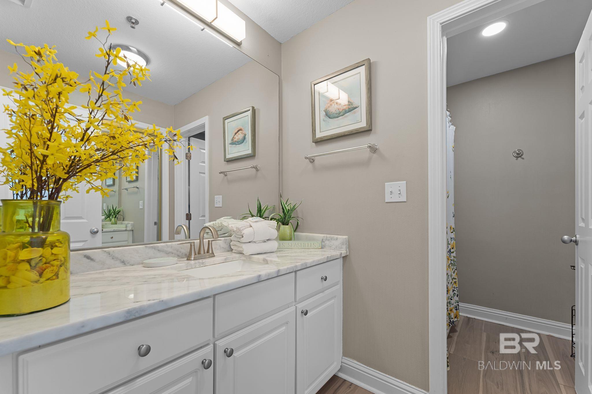 455 E Beach Boulevard 201