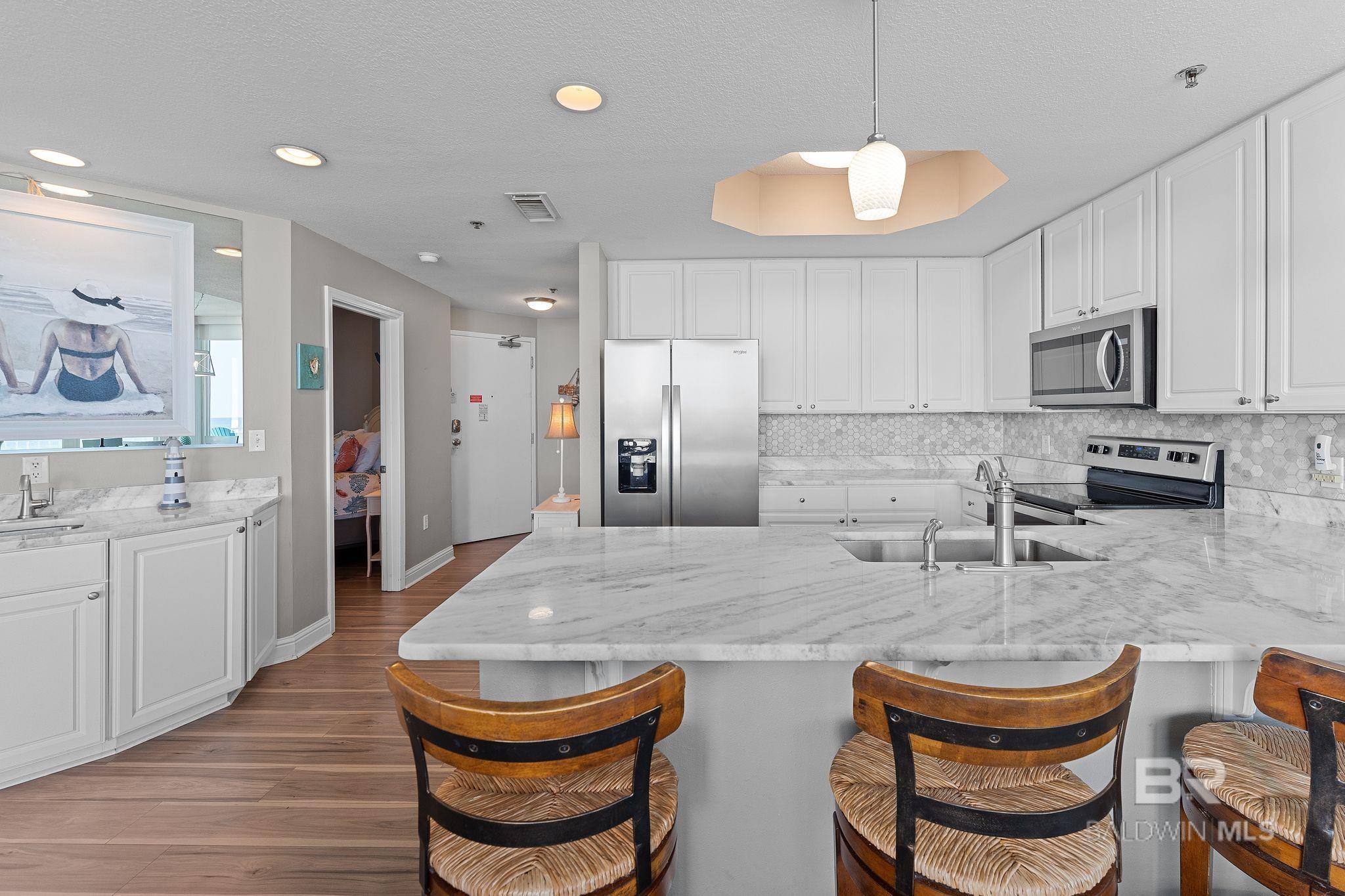 455 E Beach Boulevard 201