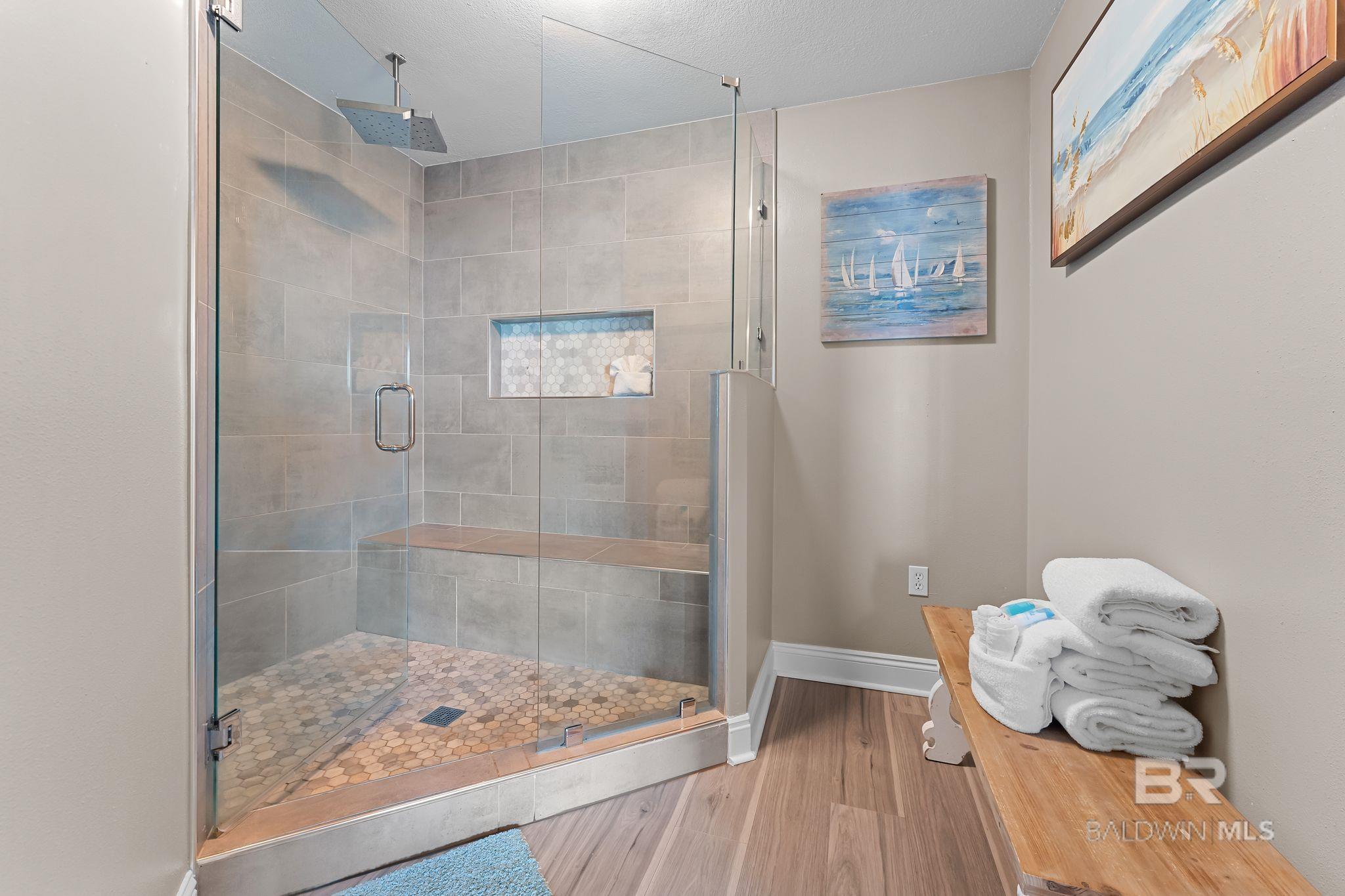 455 E Beach Boulevard 201