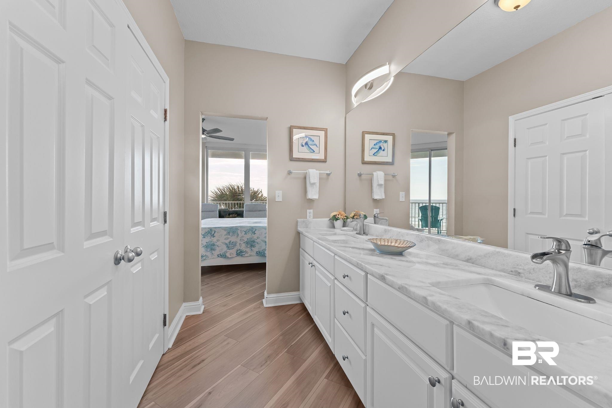 455 E Beach Boulevard 201