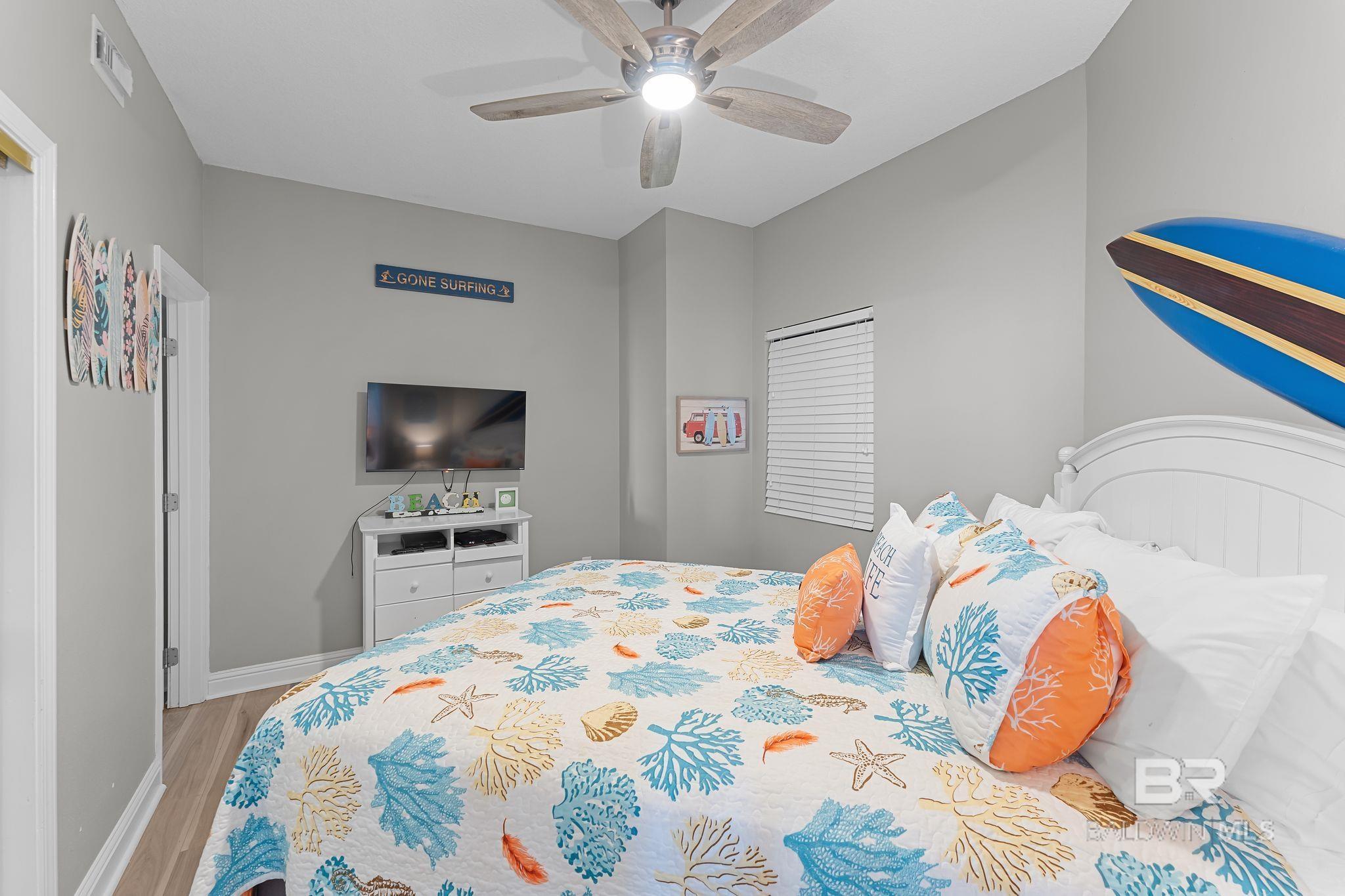 455 E Beach Boulevard 201