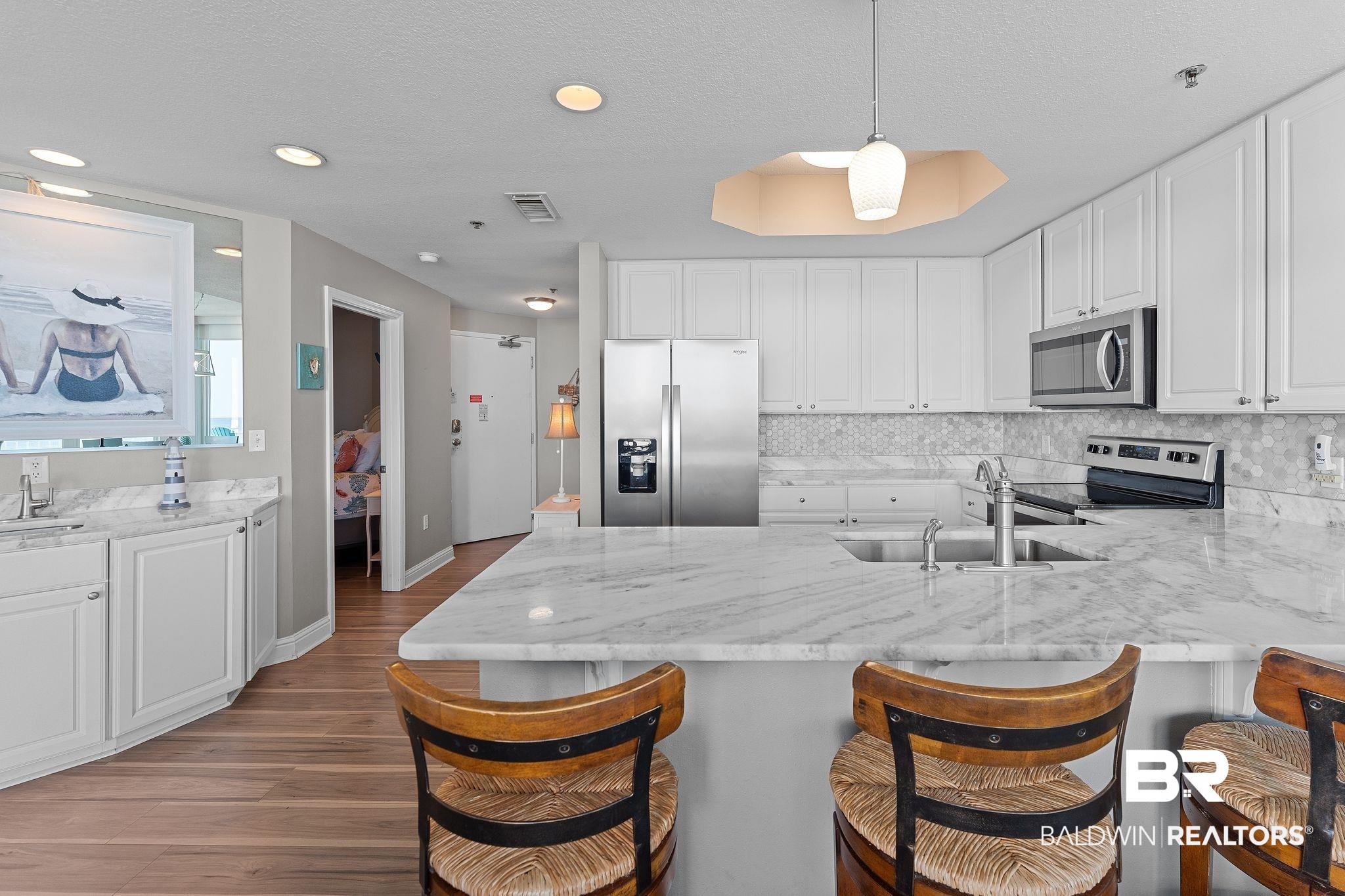455 E Beach Boulevard 201
