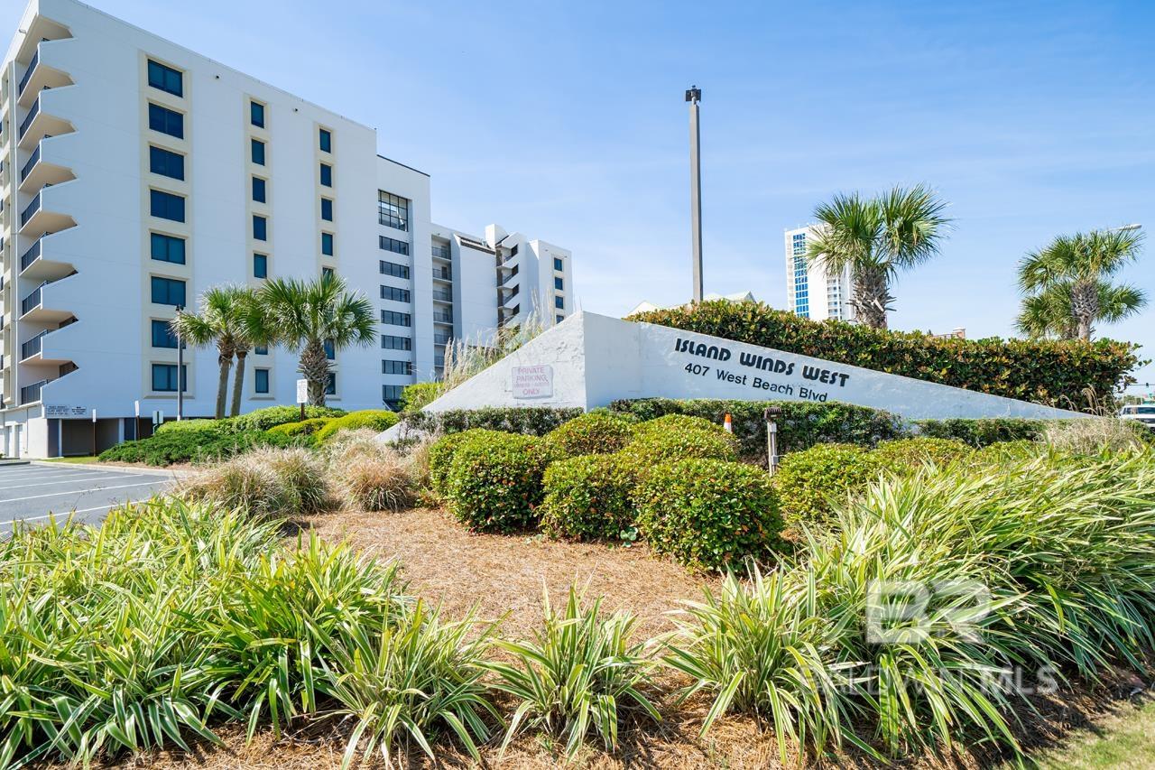 407 W Beach Boulevard 879