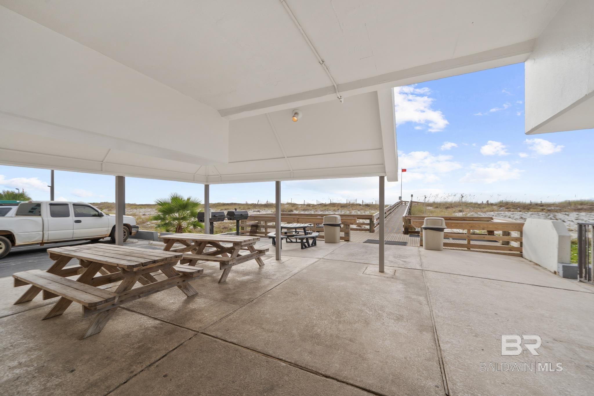 407 W Beach Boulevard 879