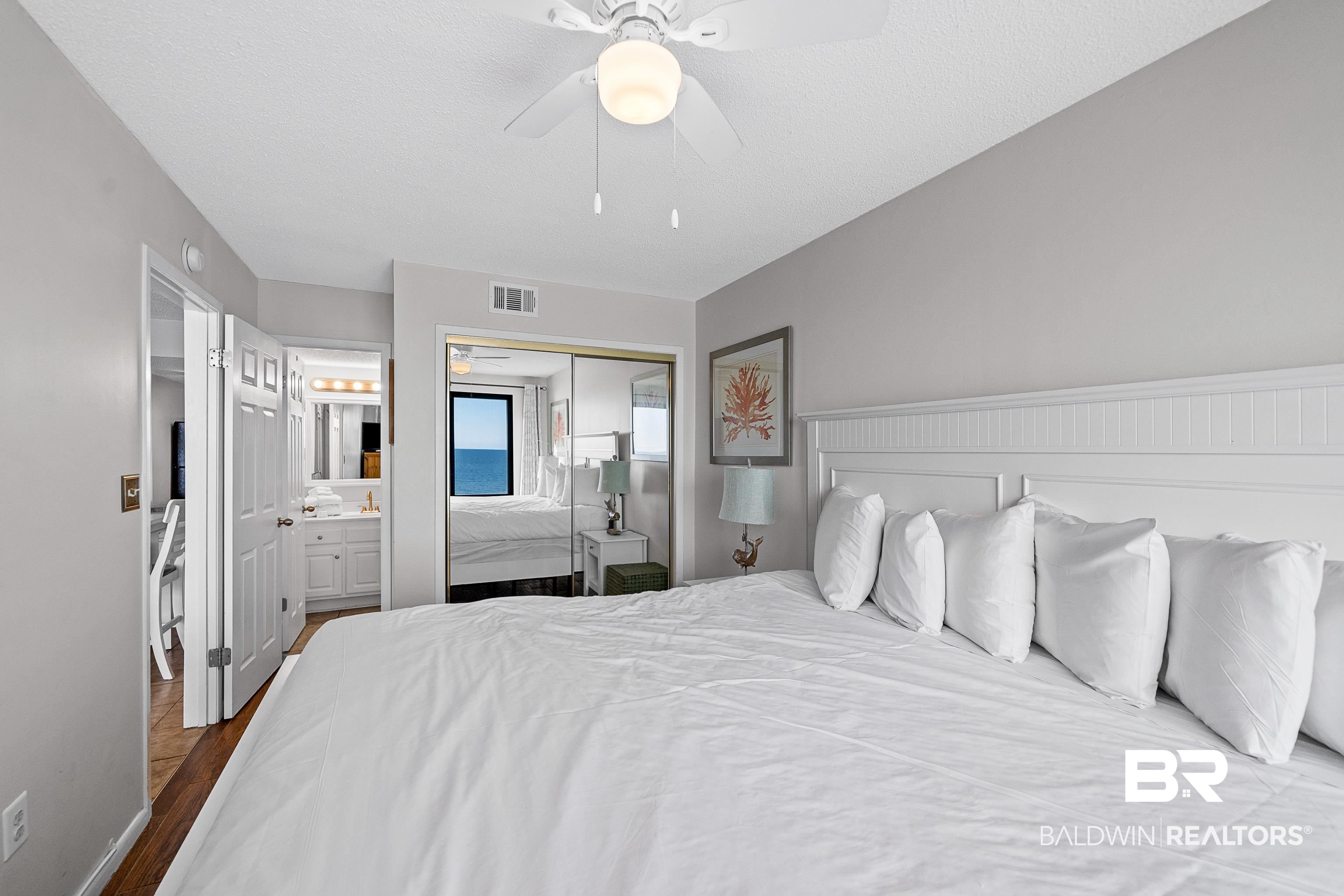 407 W Beach Boulevard 879