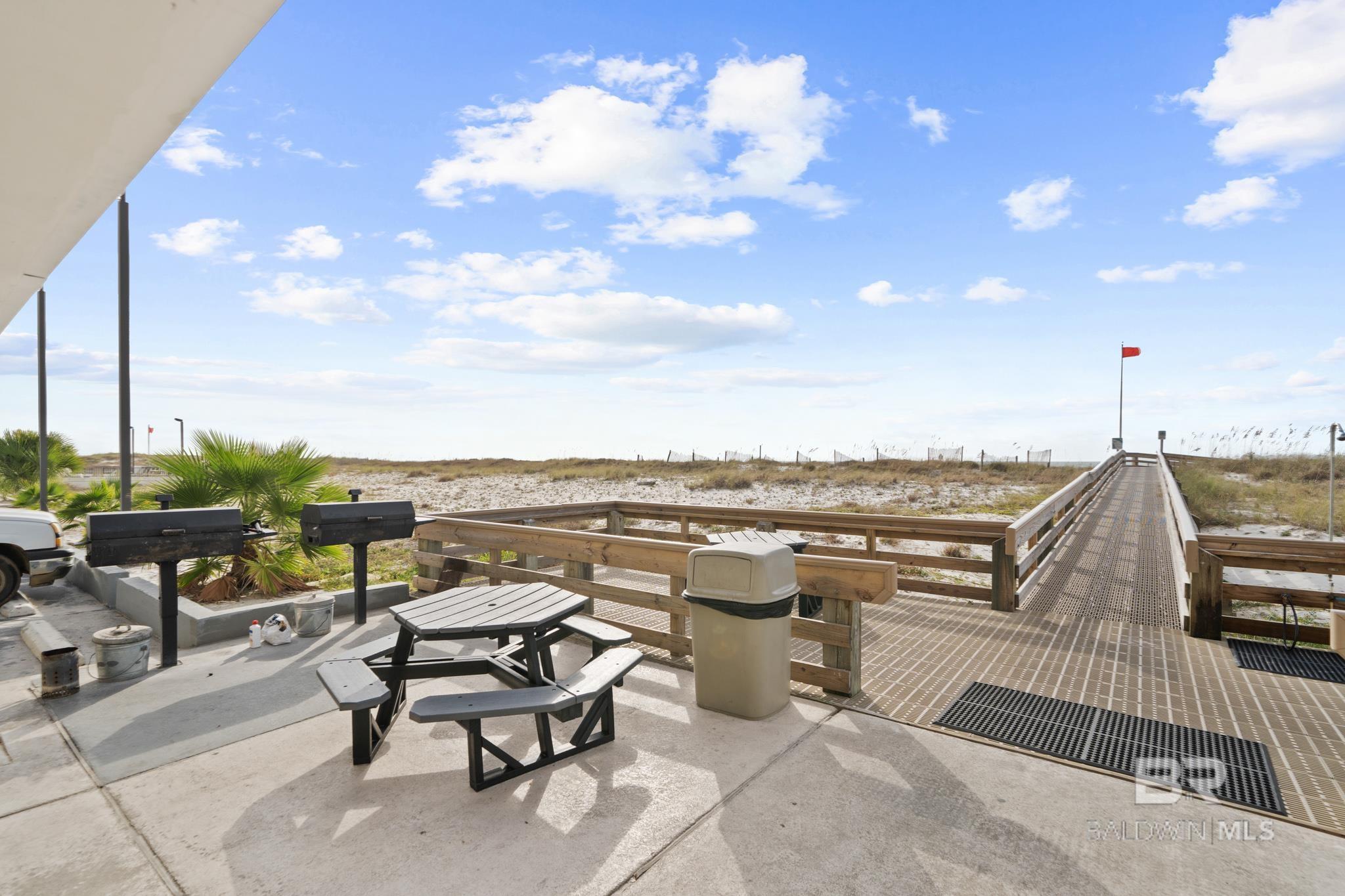 407 W Beach Boulevard 879